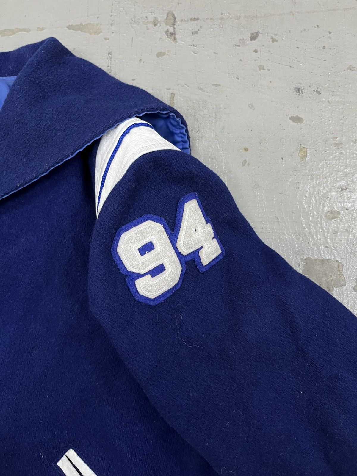 Vintage VINTAGE 80's TROPHY WOOL LEATHER VARSITY BOMBER JACKET Size US L / EU 52-54 / 3 - 7 Thumbnail
