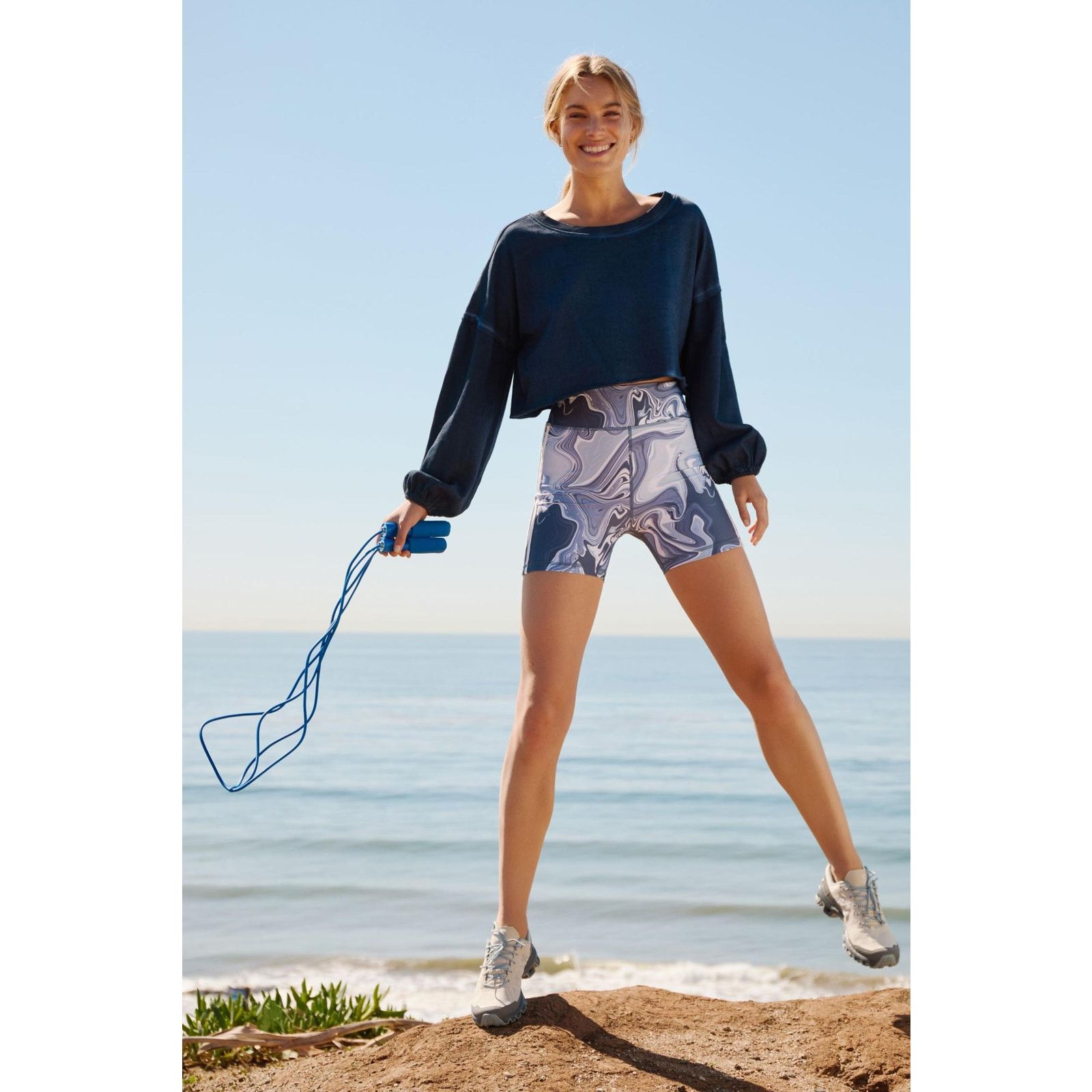 Anthropologie Anthropologie The Upside Marbled Bike Shorts $89 4 Blue Size 27" / US 4 / IT 40 - 2 Thumbnail
