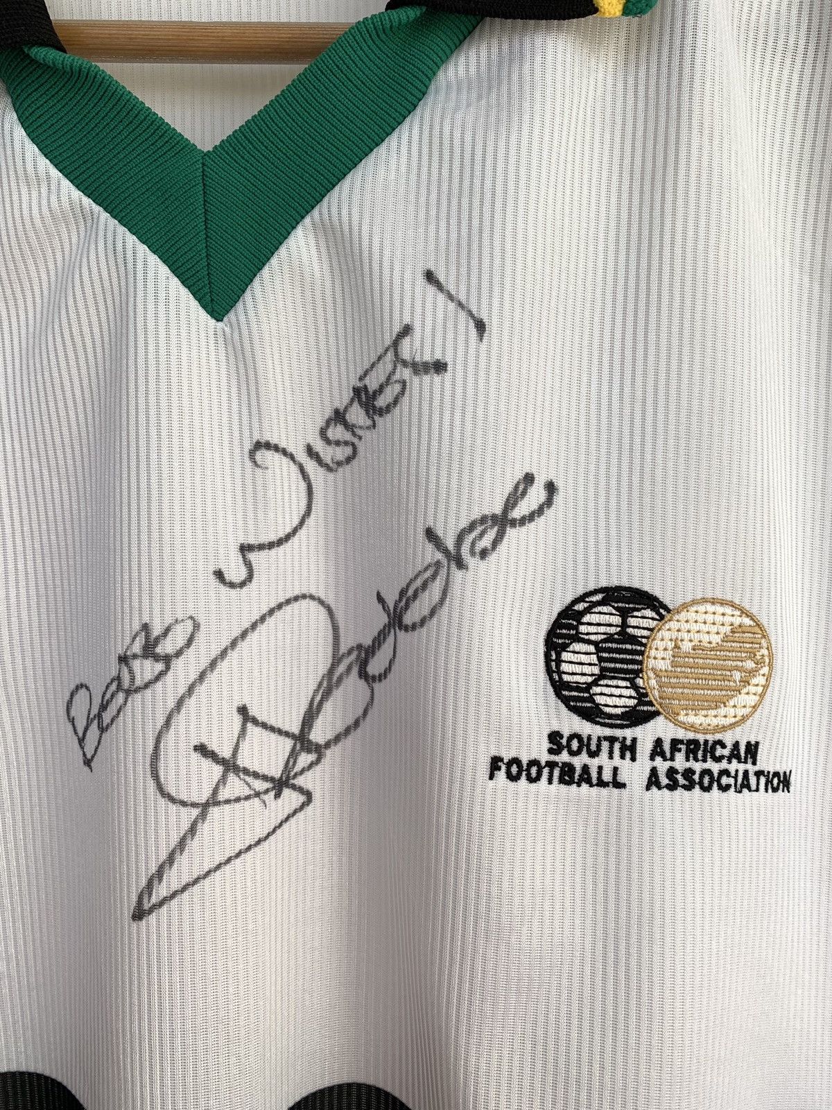 Vintage Adidas South Africa 1999 Lucas Radebe Hand Signed Rare Shirt Size US M / EU 48-50 / 2 - 5 Thumbnail