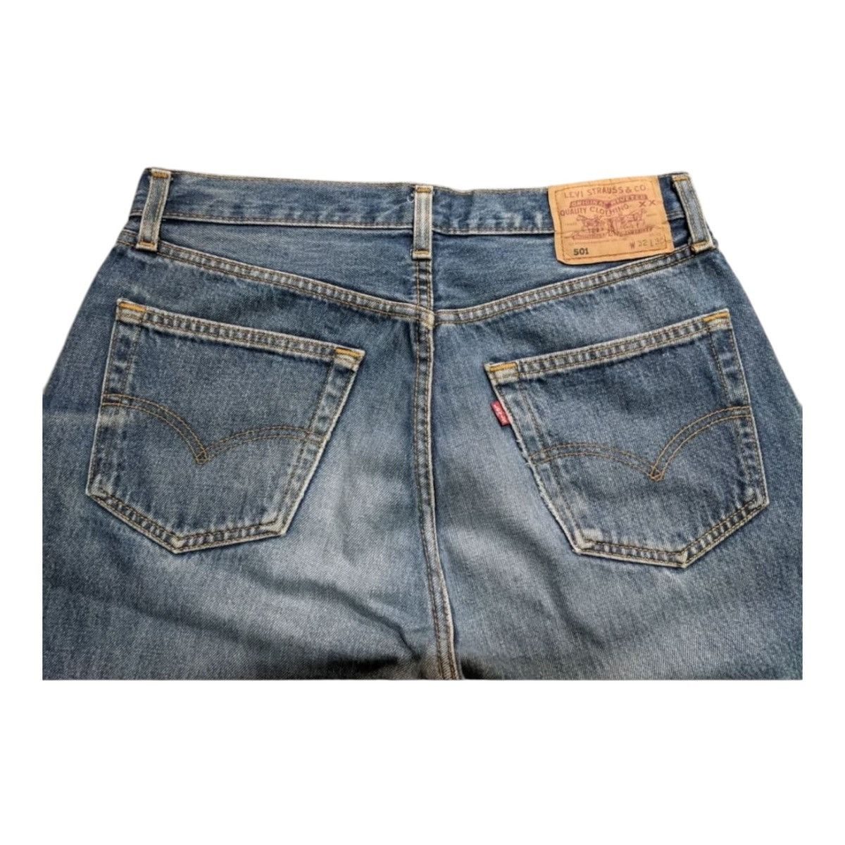 Levi's Vintage 1993 Levi's 501 Distressed Jeans Made in UK Size US 32 / EU 48 - 3 Thumbnail