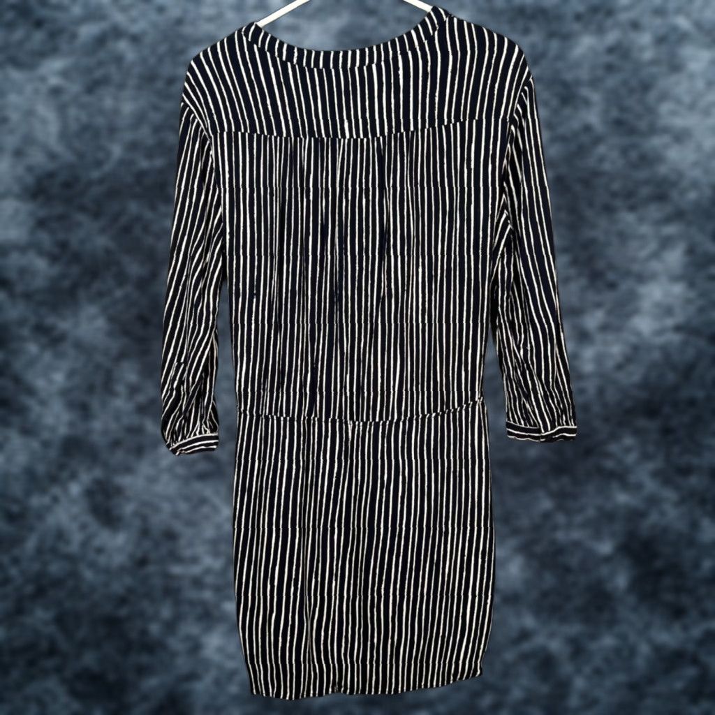Gap Gap Womens XS Striped Navy Blue & White Button-Down Dress Rayon Dress Clothing Size XS / US 0-2 / IT 36-38 - 1 Thumbnail