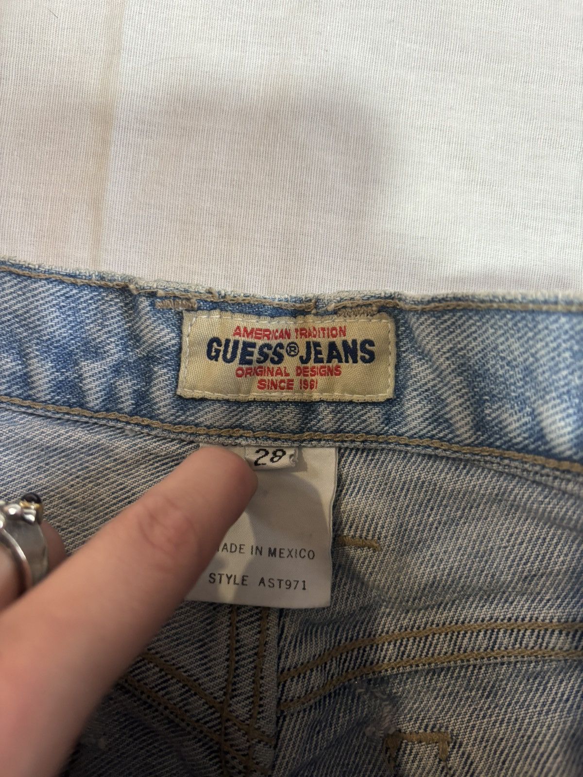 Guess × Vintage 90s denim high rise Shorts Size 27" / US 4 / IT 40 - 4 Thumbnail