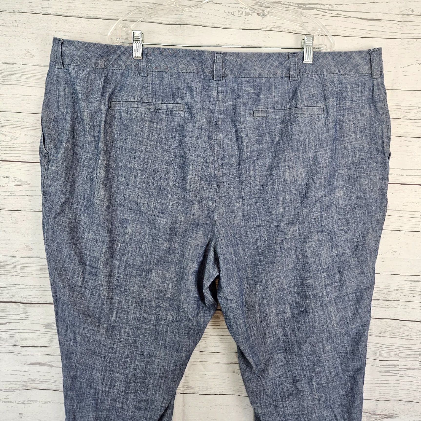 Lands' End **Lands' End Women Cropped Blue Cotton Pants Size 26W** User: Lands' End Women Cropped Blue Straight Leg Cotton Pants Size 26W Size 26" / US 2 / IT 38 - 4 Thumbnail