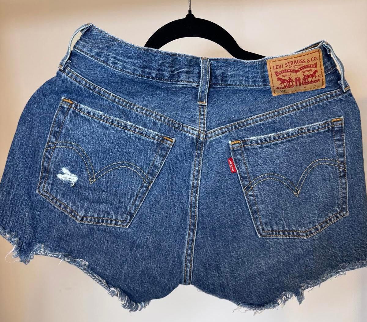Levi's Levi's Women's Distressed Denim Shorts - Size 28 Size 28" / US 6 / IT 42 - 2 Thumbnail