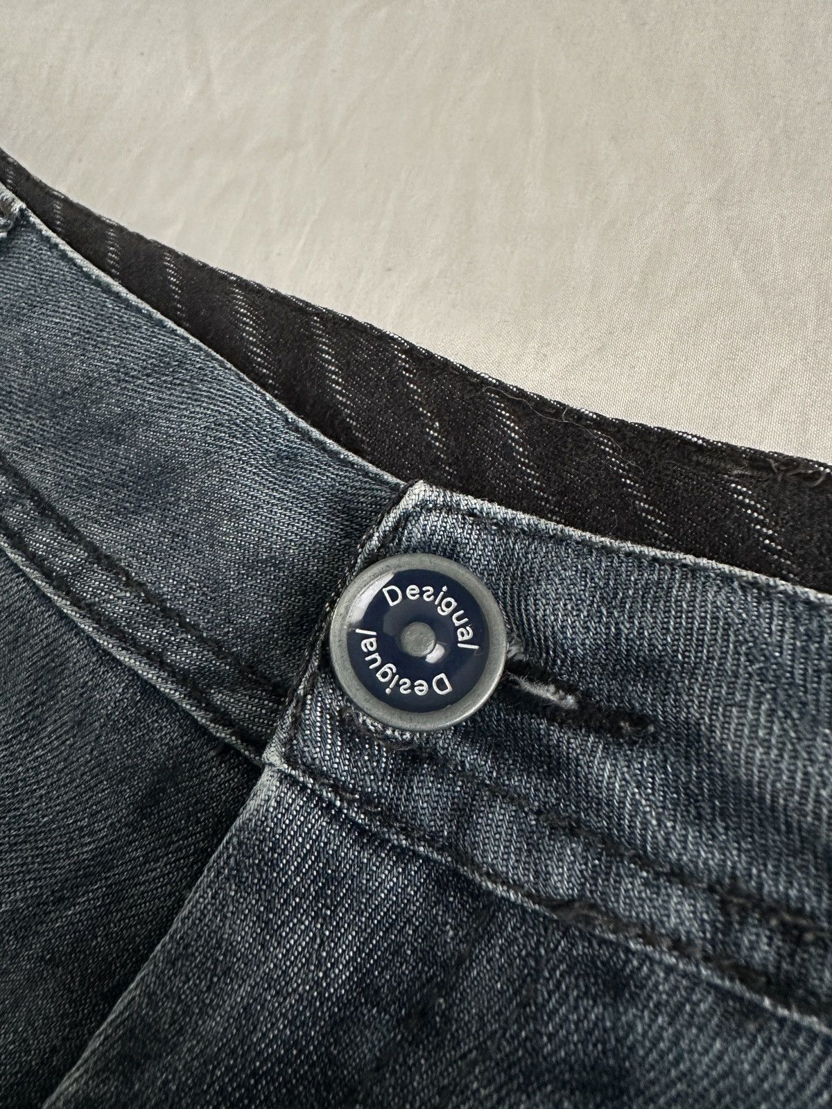 Japanese Brand × Vintage Desigual Unique Mini Skirt Size 30" / US 8 / IT 44 - 5 Thumbnail