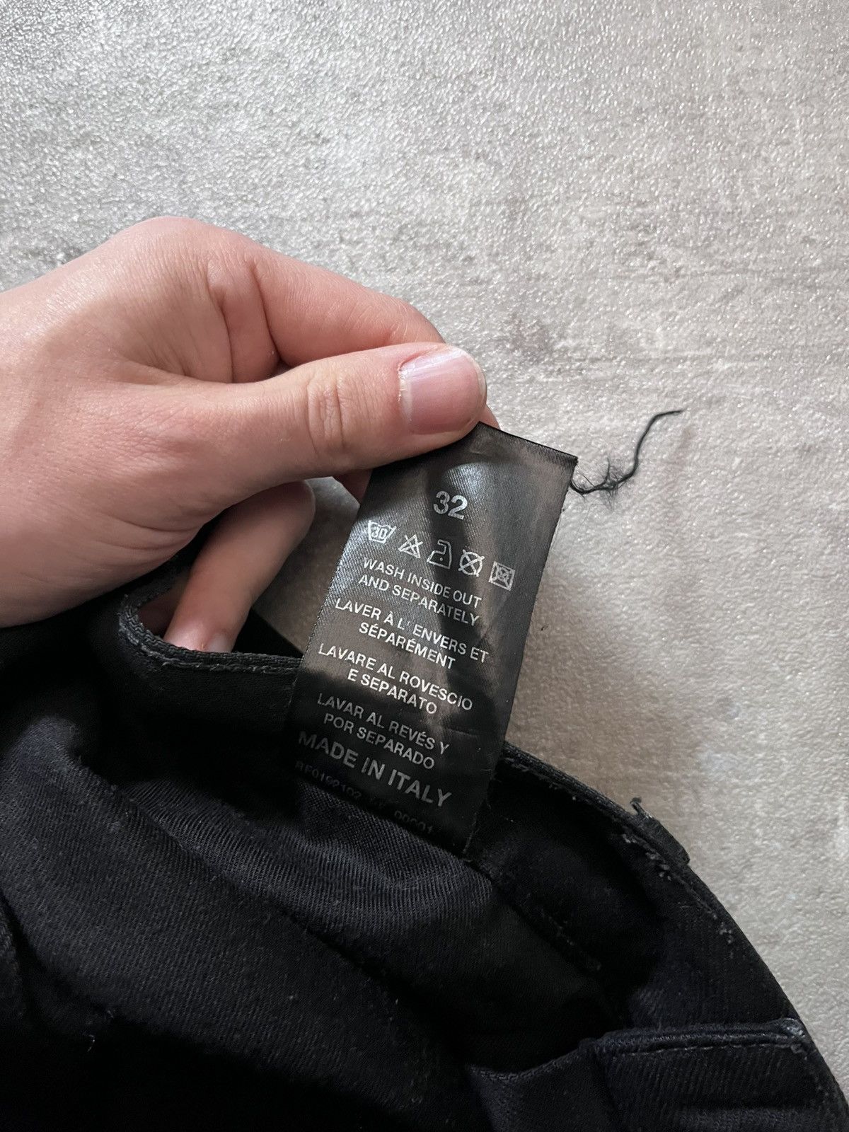 Raf Simons Raf Simons A/W 19 destroyed denim black red jeans rare Size US 32 / EU 48 - 16 Thumbnail