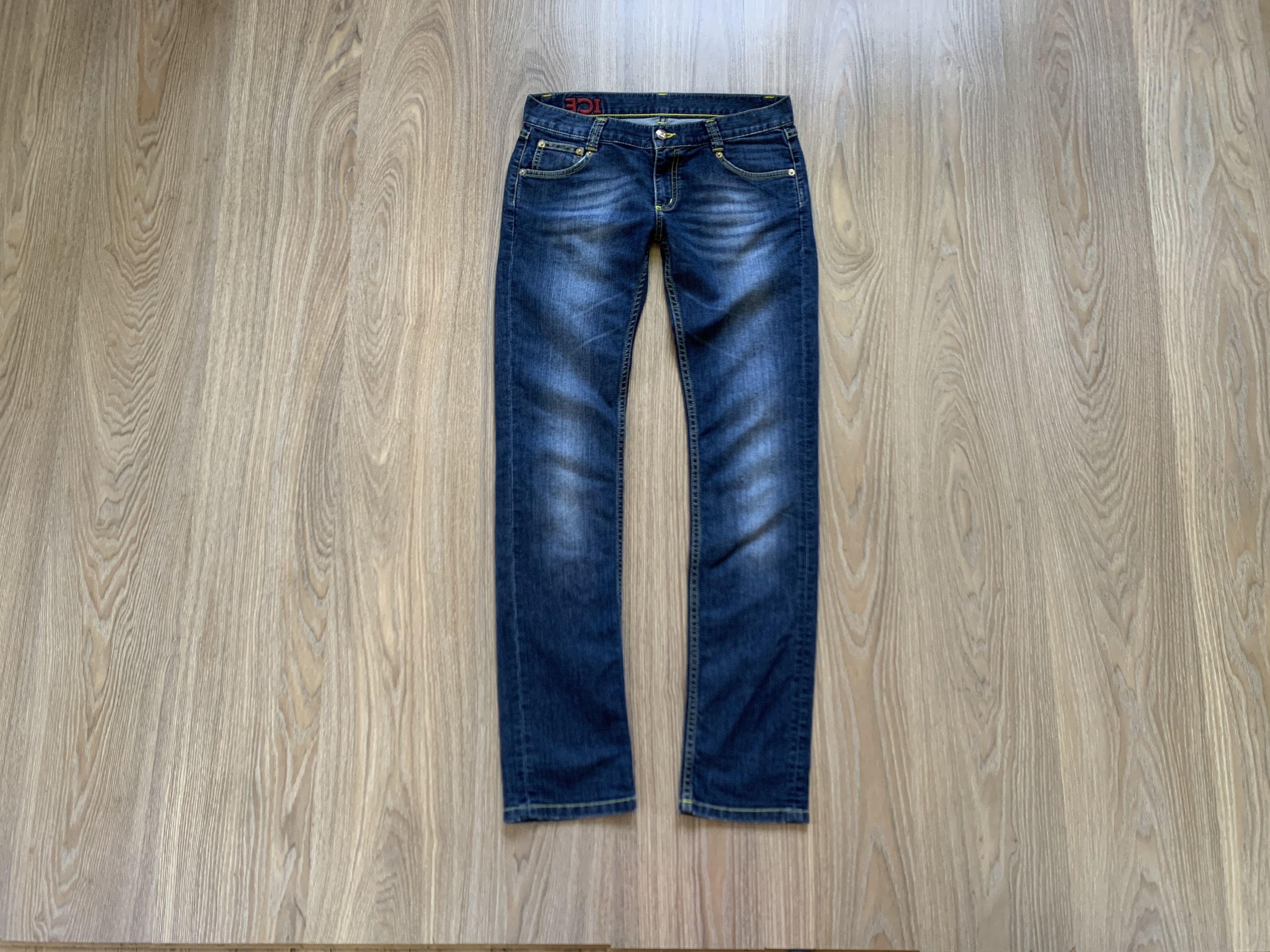 Iceberg Iceberg ICE Lisa Simpson Embroidered Blue Jeans Size 28" / US 6 / IT 42 - 1 Thumbnail