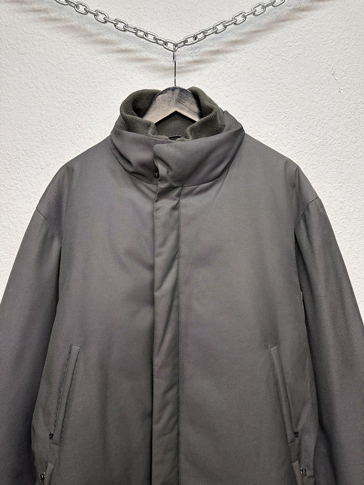 Giorgio Armani Husky grey padded overcoat minimalist Japan tech style Size US L / EU 52-54 / 3 - 2 Thumbnail