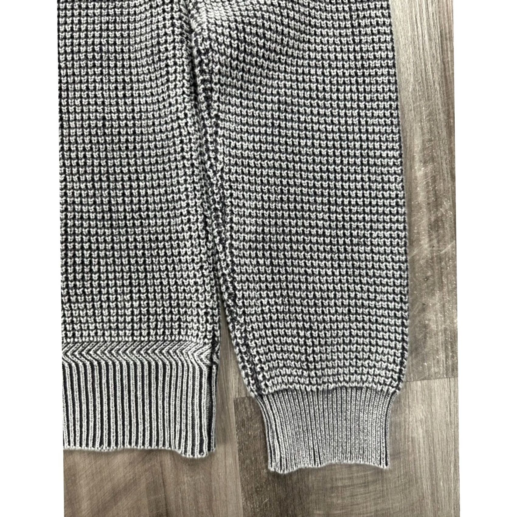 Hunter Hunter Waffle Knit Grey Crew Neck Sweater L Men Regular Pullover Color Gray Cotton 100% NWT Size US L / EU 52-54 / 3 - 3 Thumbnail
