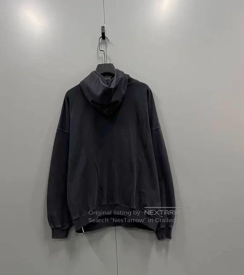 Balenciaga Balenciaga Qilin Arm Hoodie Size US M / EU 48-50 / 2 - 2 Thumbnail