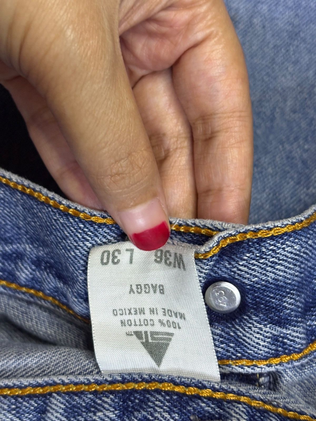 Levi's Vintage 90s Levis Silver Tab Distressed Baggy Jeans Size US 37 - 10 Thumbnail