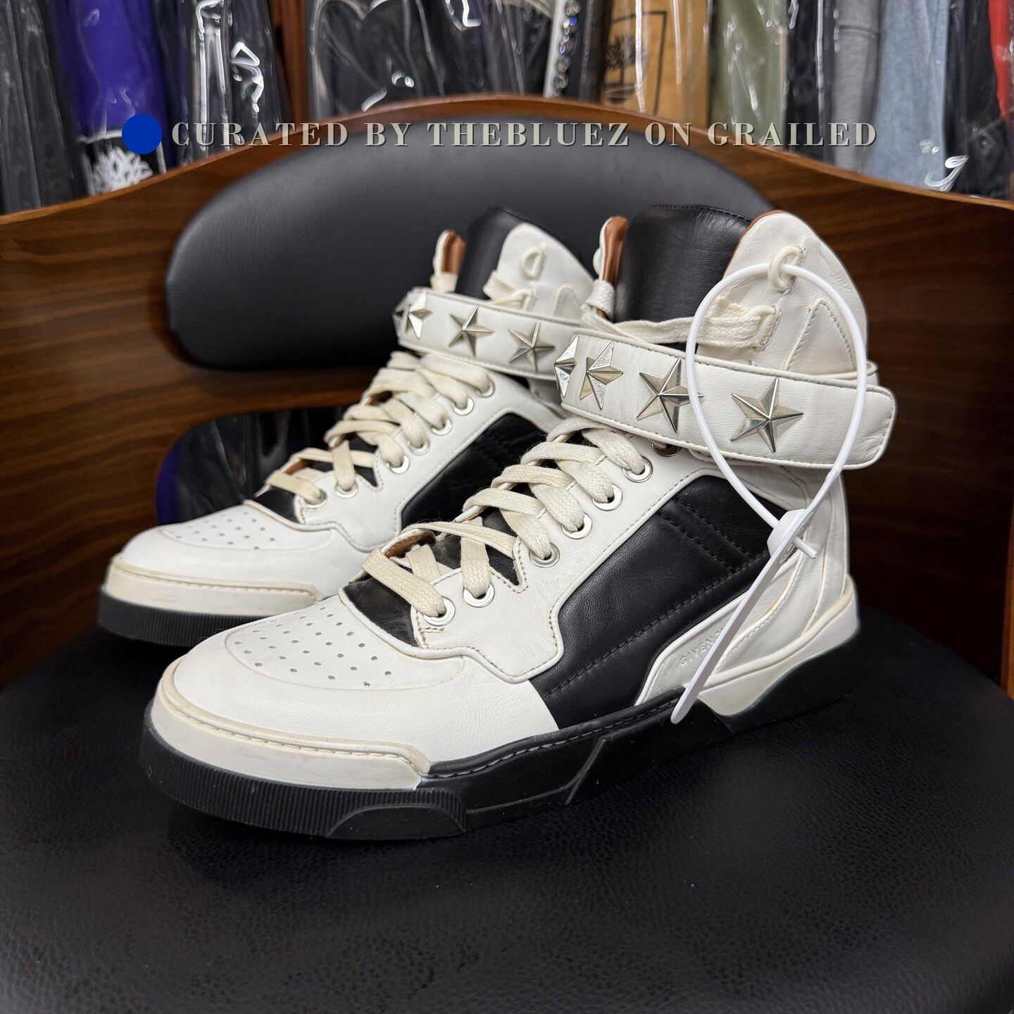 Givenchy Givenchy Star Rivet High-Top Sneakers Size US 4 / IT 34 - 1 Thumbnail