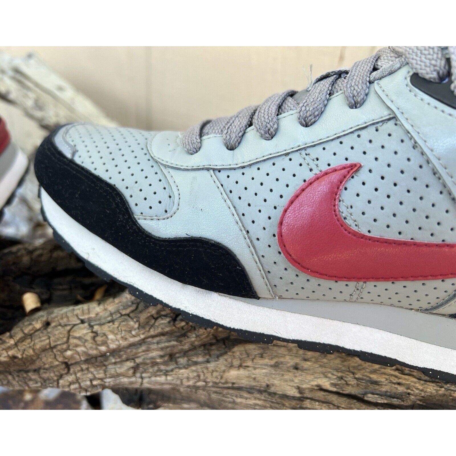 Nike Nike Air Force Running Shoes Men's Size 9 Gray Red EUC Size US 9 / EU 42 - 6 Thumbnail