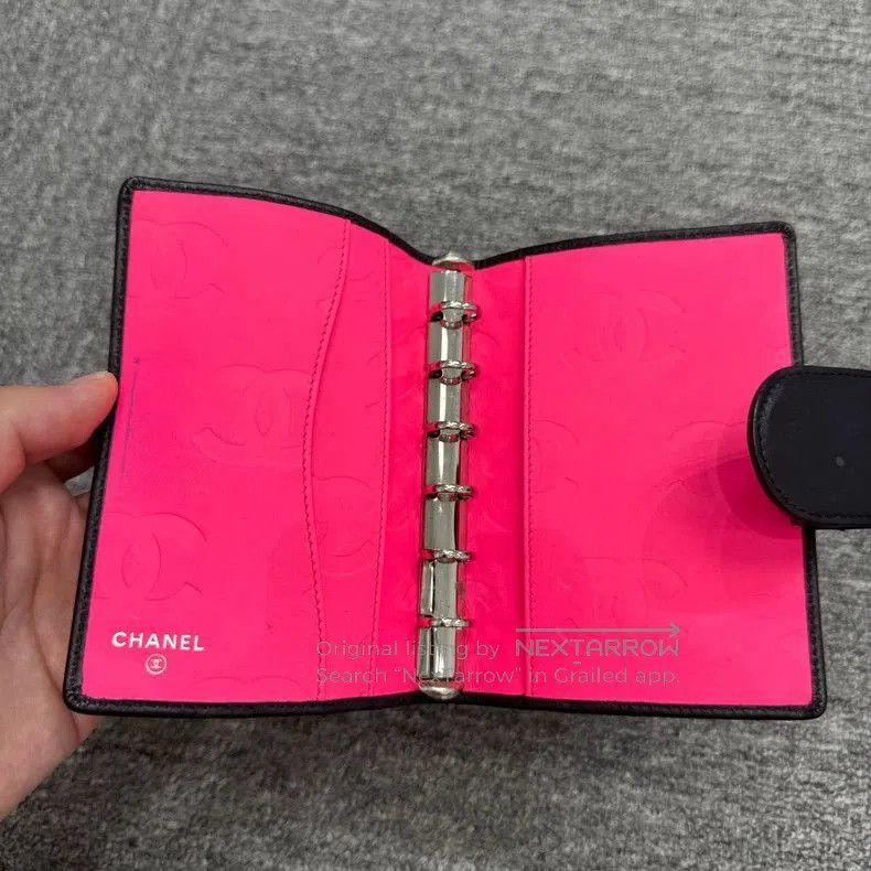 Chanel Chanel Quilted Notebook Holder. Size ONE SIZE - 5 Thumbnail