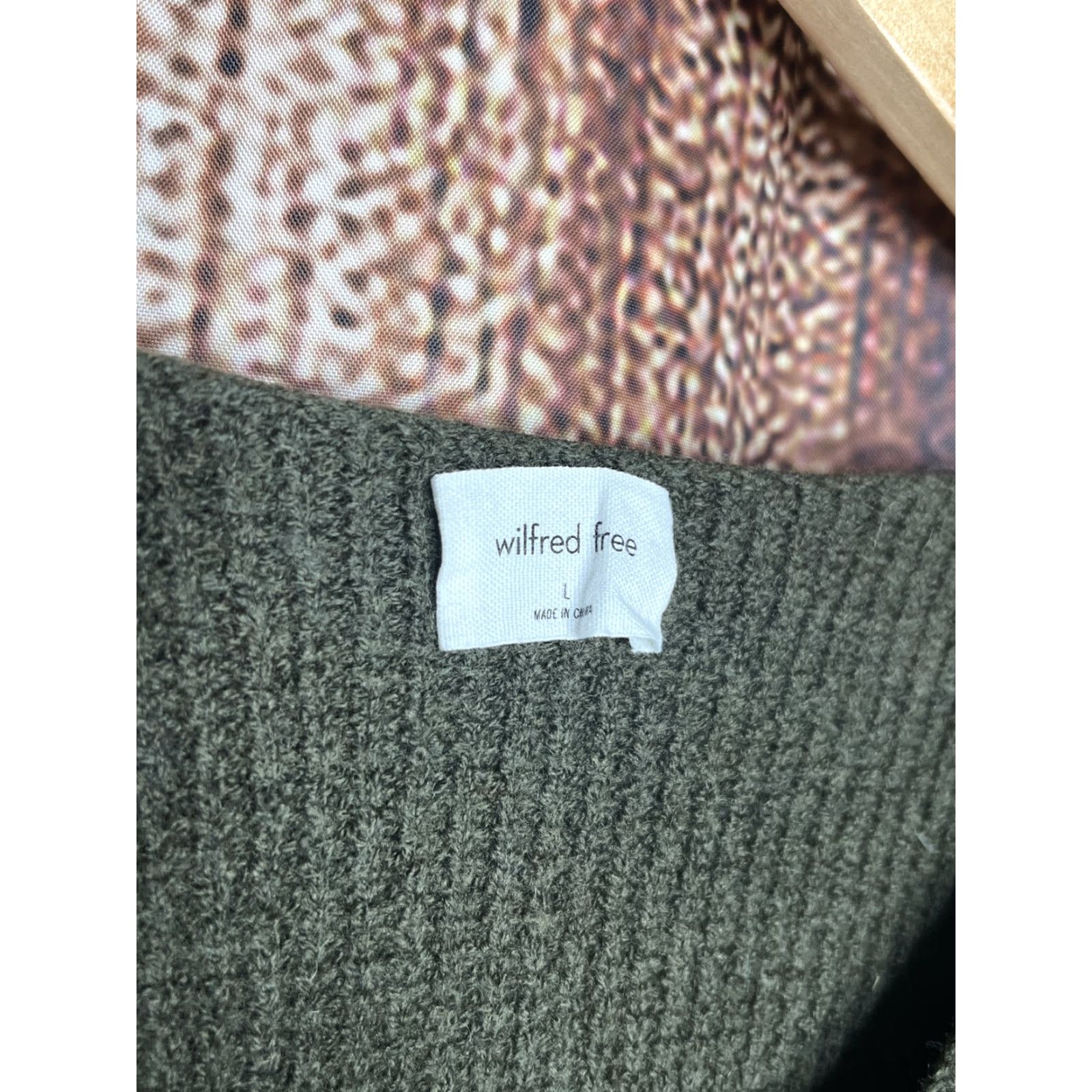 Vintage Wilfred Free Womens Sweater Pullover Knit V-Neck Green Long Sleeve Large S Regular Winter Travel Ladies Womens Size S / US 4 / IT 40 - 2 Thumbnail