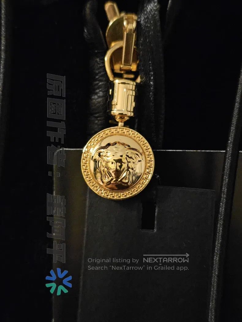 Versace Versace Medusa velvet hooded vest Size US S / EU 44-46 / 1 - 3 Thumbnail