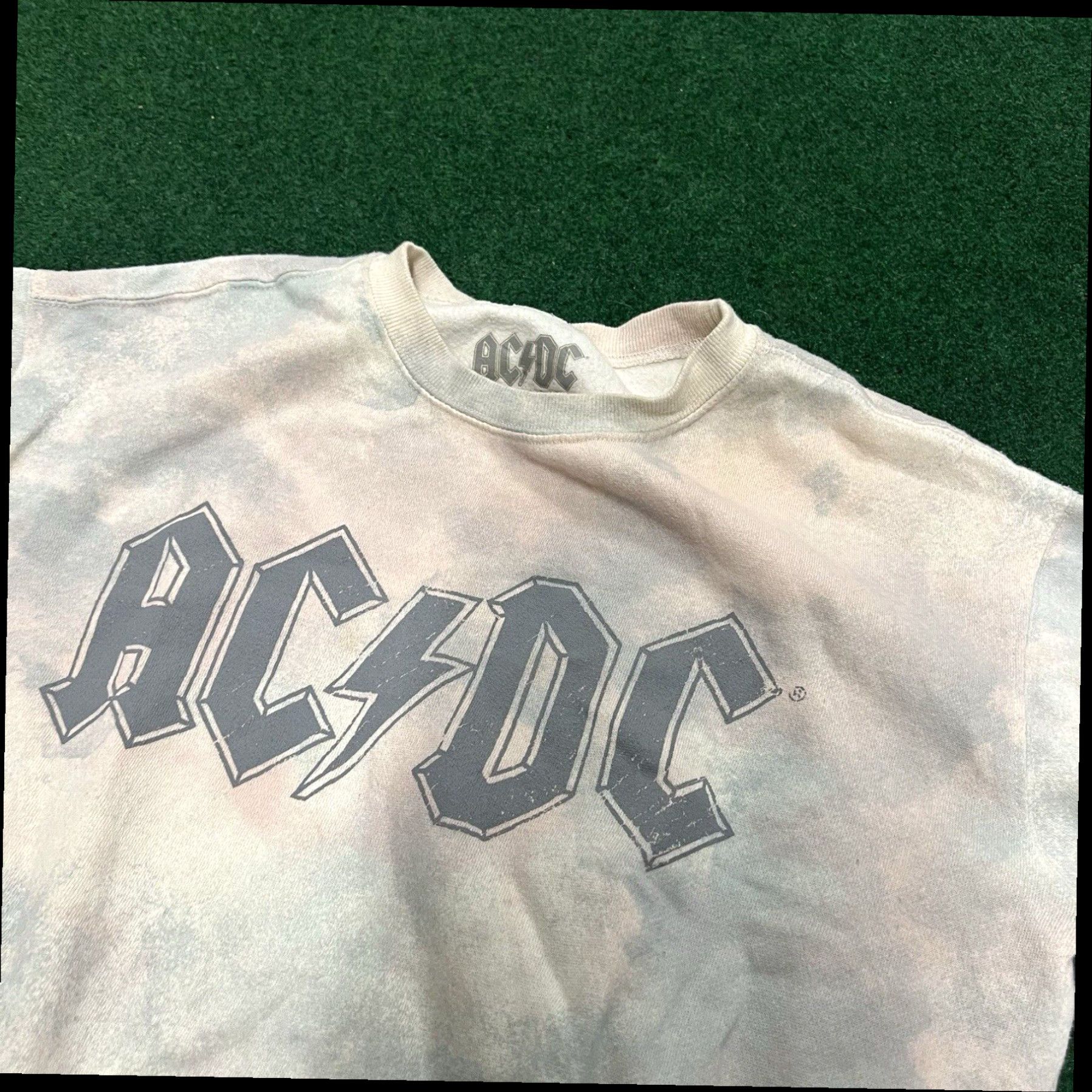 Vintage ACDC Sweater Womens M Medium Tye dye Pullover Sweatshirt Rock Band Size M / US 6-8 / IT 42-44 - 4 Thumbnail