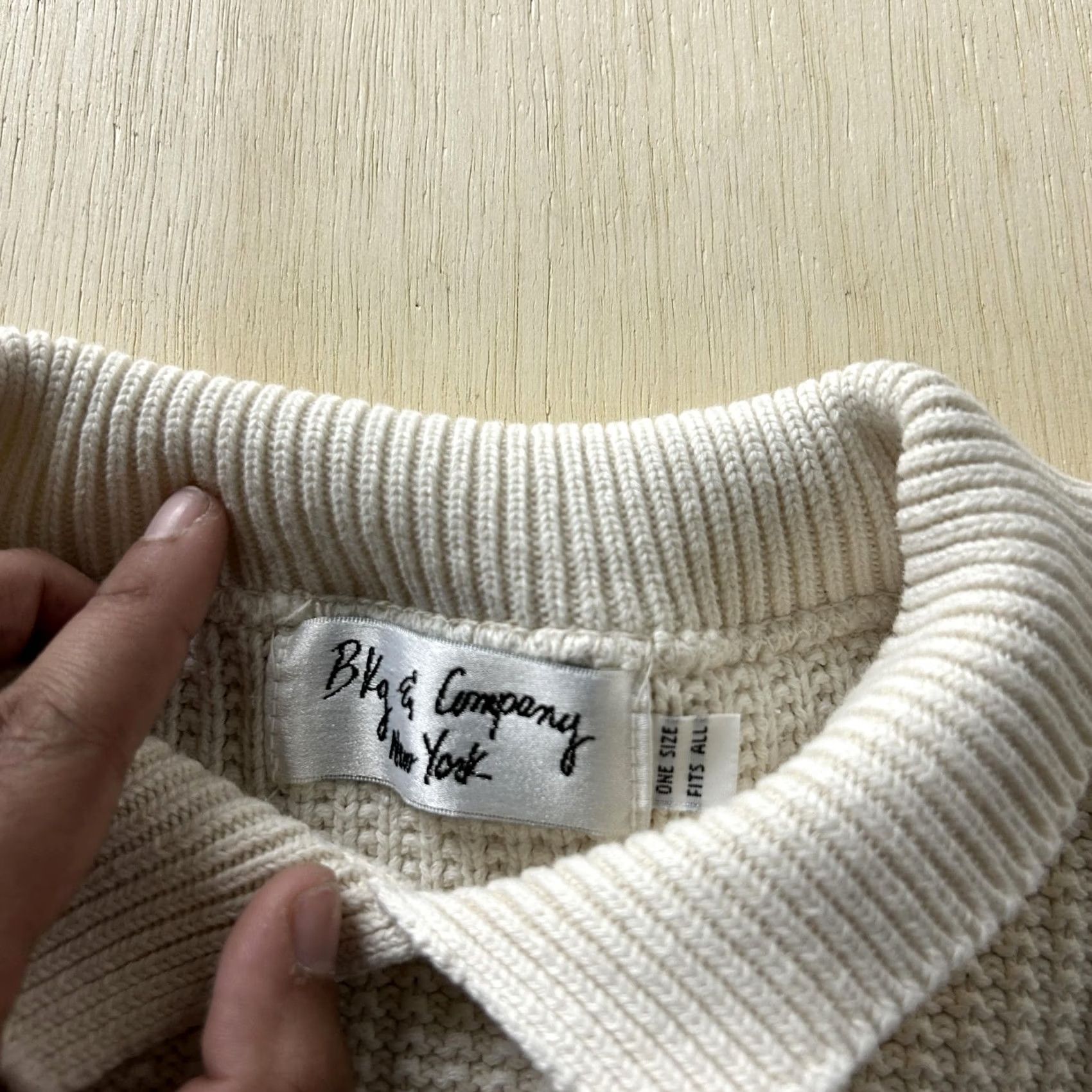 Vintage VINTAGE Blq & Company Sweater Womens One Size White Women Collared Waffle Knit Pullover Size ONE SIZE - 4 Thumbnail