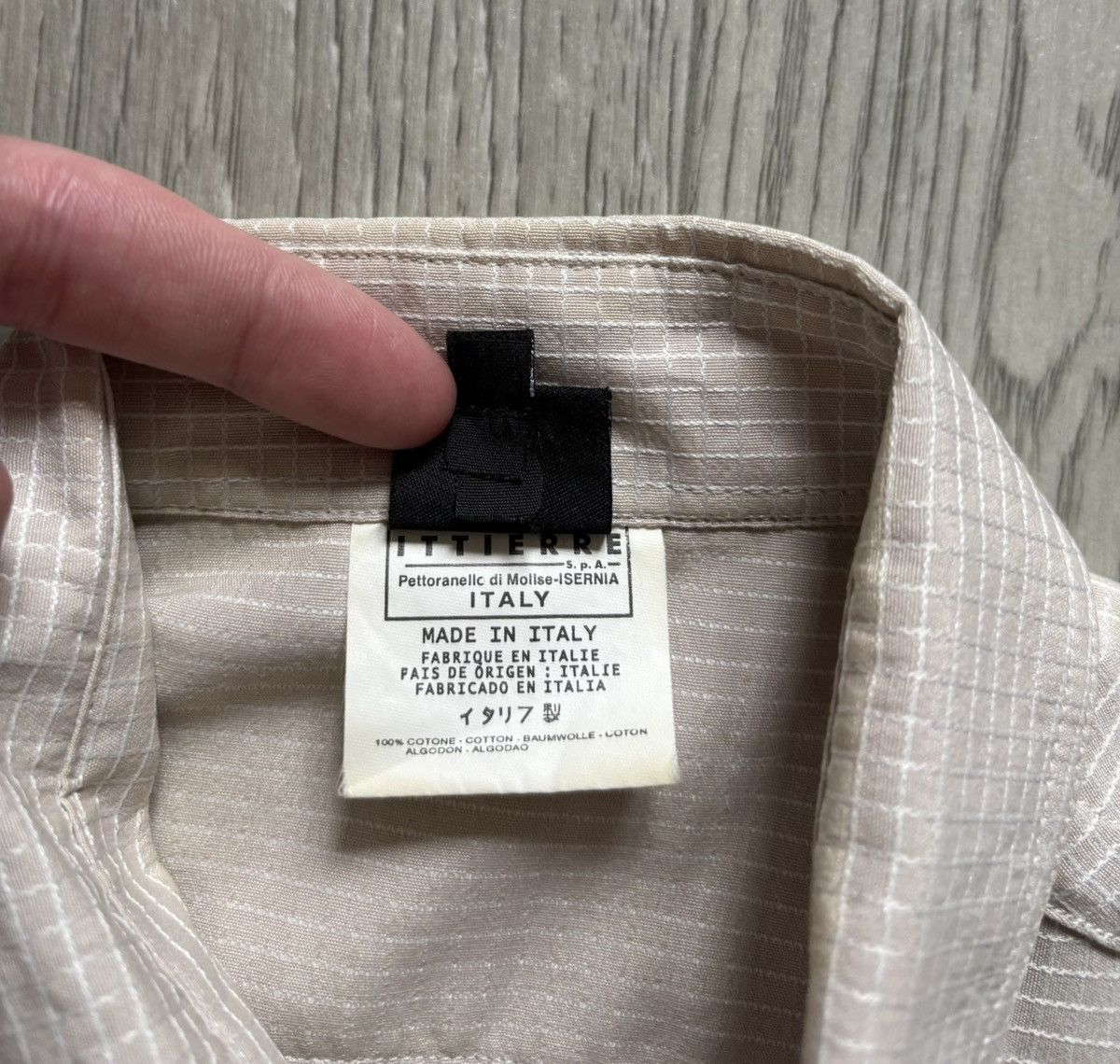 Versace × Vintage Vintage Versace Jeans Couture Shirt Logo Size US L / EU 52-54 / 3 - 6 Thumbnail