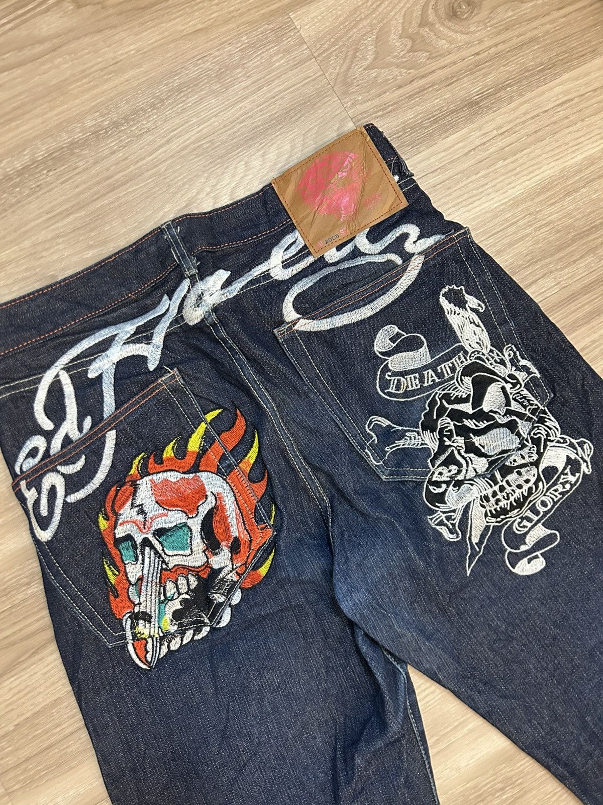 Ed Hardy RARE🔥Ed Hardy Death or Glory Flaming Skull Embroidered Size US 34 / EU 50 - 3 Thumbnail
