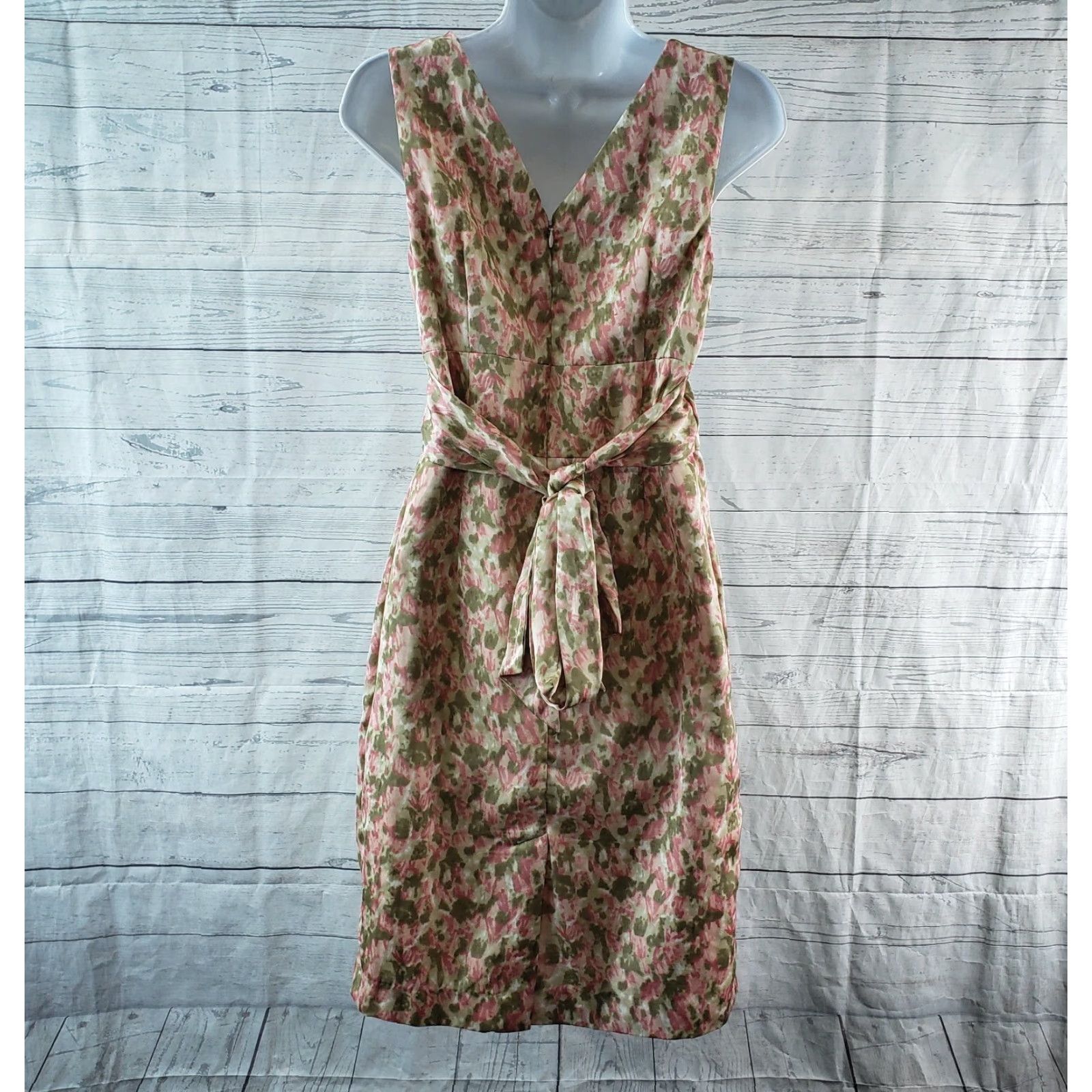 Talbots Talbots Womens Dress Sz 4 Sleeveless V-Neck Pink Green Pleated Sheath Knee Length Adult Womens Size S / US 4 / IT 40 - 4 Thumbnail