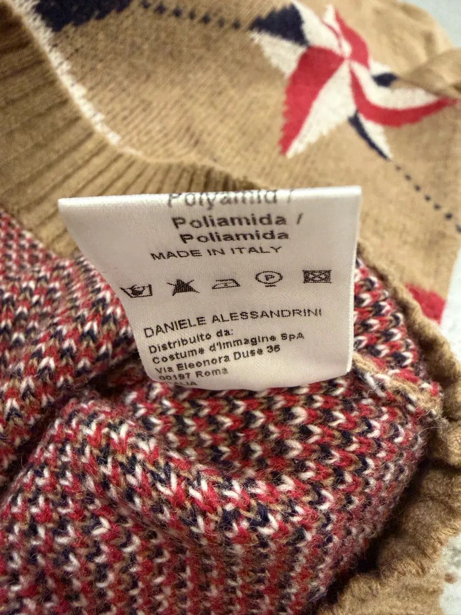 Daniele Alessandrini 2000s Daniele Alessandrini Camel Wool Stars Propaganda Sweater Size US S / EU 44-46 / 1 - 5 Thumbnail