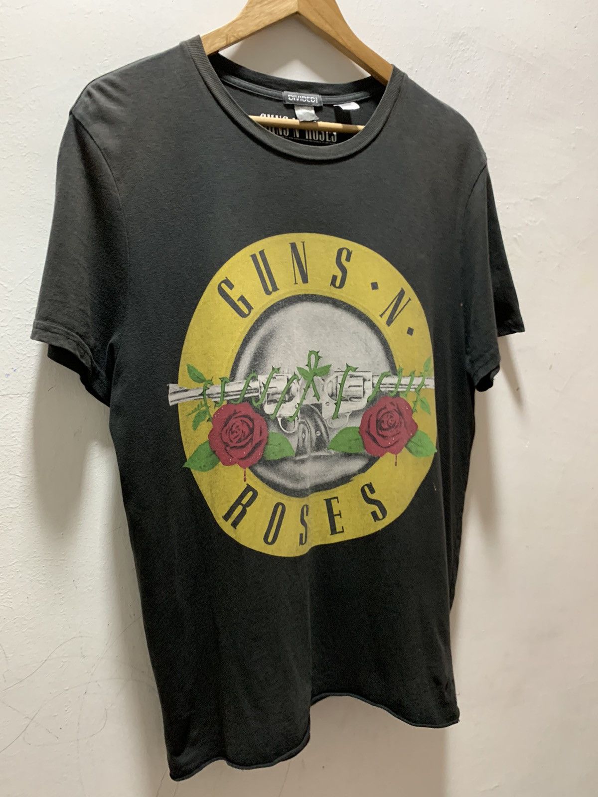 Band Tees Guns N' Roses Distressed Faded T-shirt Size US L / EU 52-54 / 3 - 3 Thumbnail