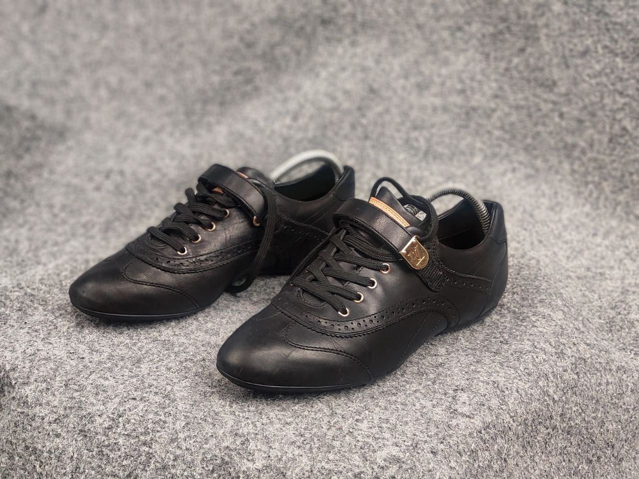 Louis Vuitton Louis Vuitton Vintage Leather Brogue Velcro Strap Sneakers Size US 6.5 / IT 36.5 - 9 Thumbnail
