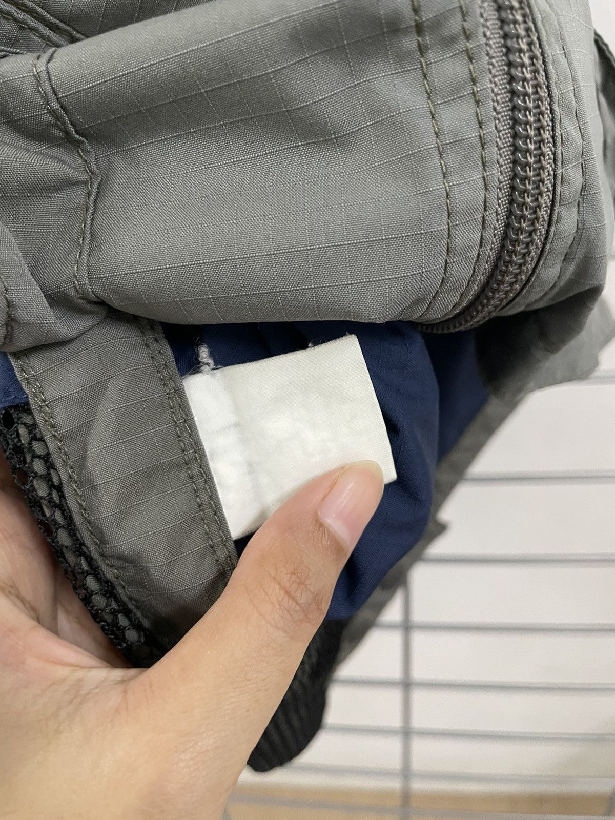 Japanese Brand × Montbell Rare And Beautiful Montbell Multi Pocket Field Vest Jacket Size US S / EU 44-46 / 1 - 9 Thumbnail