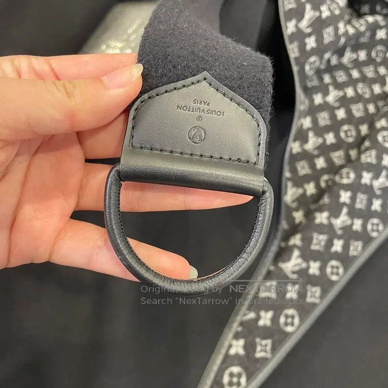 Louis Vuitton Louis Vuitton Black long full logo presbyopic bathrobe coa Size XXS / US 00 / IT 34 - 4 Thumbnail