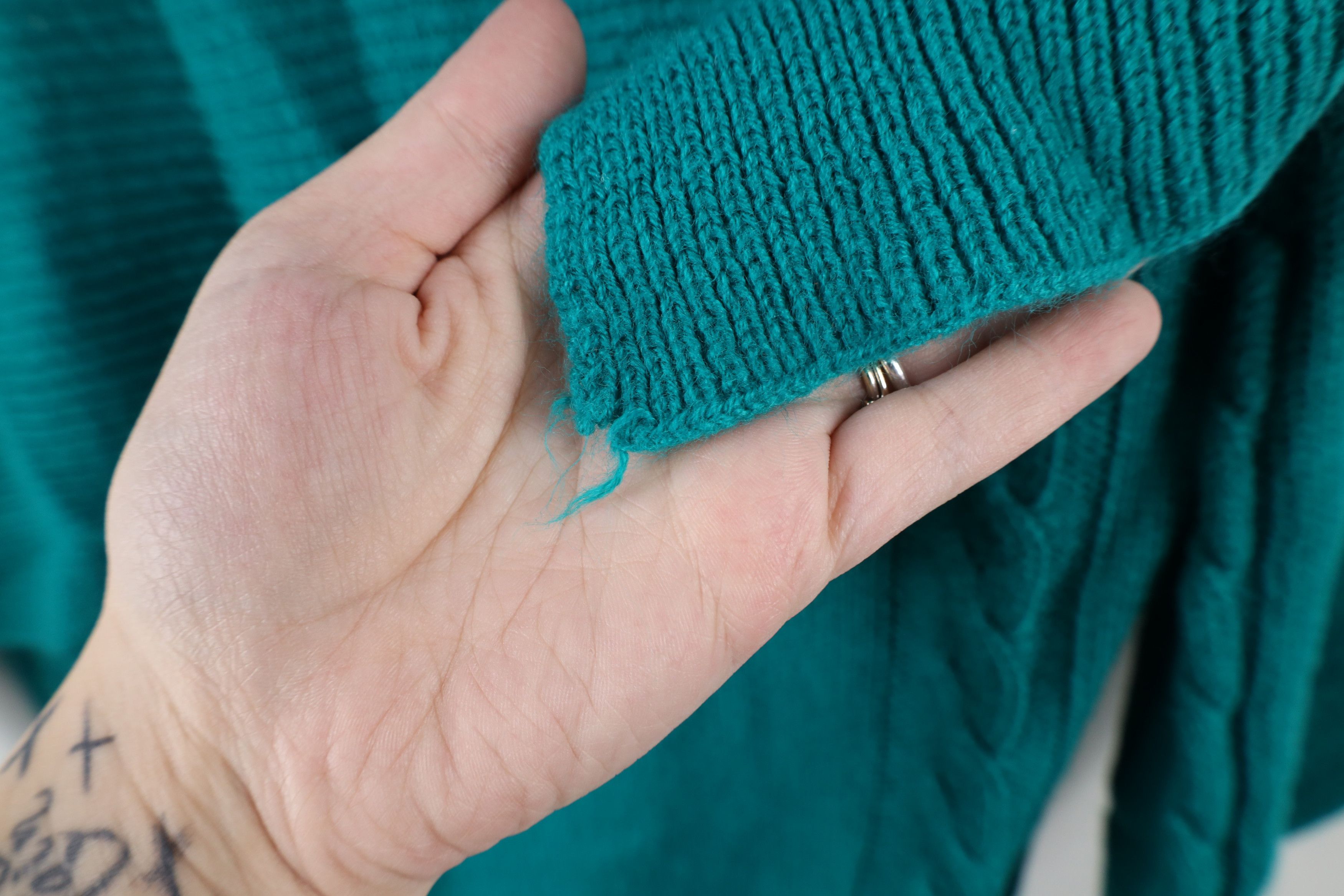 Vintage Vintage 70s Streetwear Cable Knit Front Bib Sweater Teal Size XS / US 0-2 / IT 36-38 - 5 Thumbnail