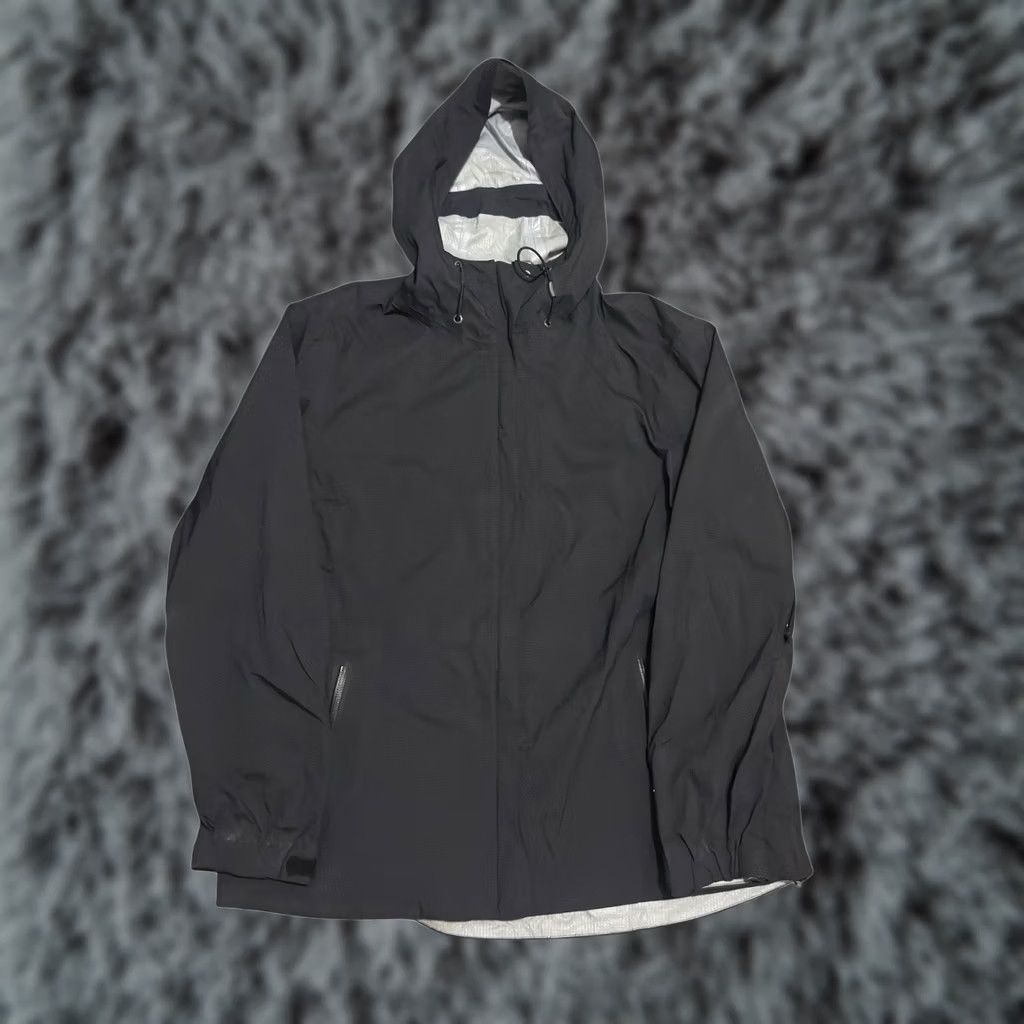 Eddie Bauer Eddie Bauer Weather Edge 365 Jacket Hooded Waterproof Lightweight Black XL Unisex Adults Zip Pockets Geometric Pattern Rain Coat WeatherEdge Model Size US XL / EU 56 / 4 - 1 Thumbnail