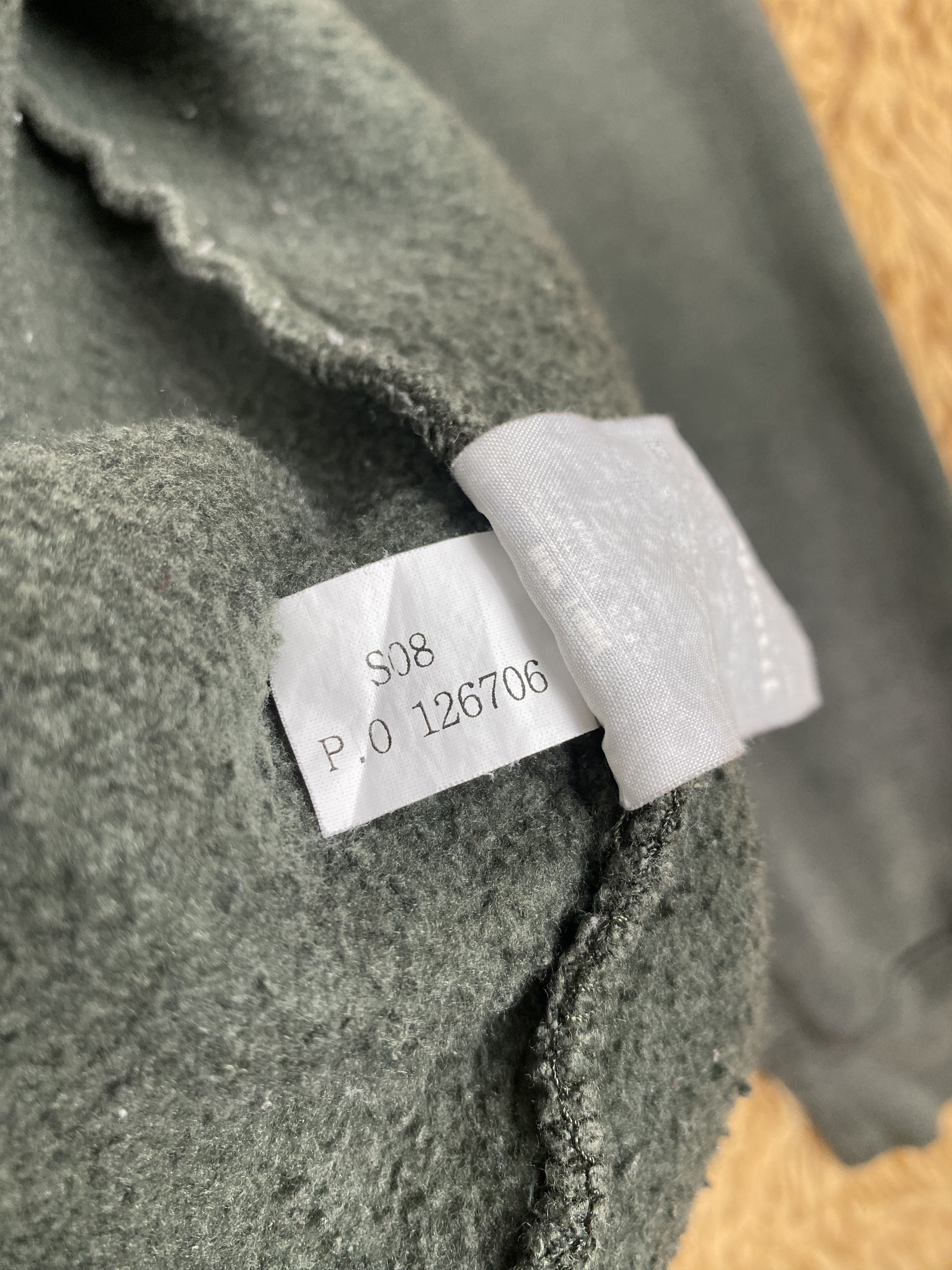 Carhartt Vintage Carhartt Faded Hoodie Sweater PJ2511 Size US L / EU 52-54 / 3 - 10 Thumbnail