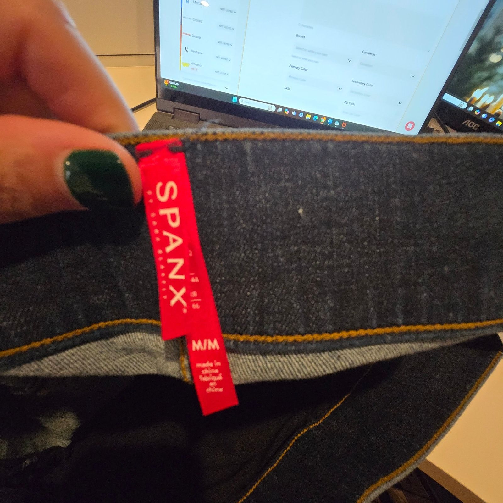 Spanx Spanx Sz M Jeans Distressed SKINNY Ankle Length raw hem Size 29" - 7 Thumbnail