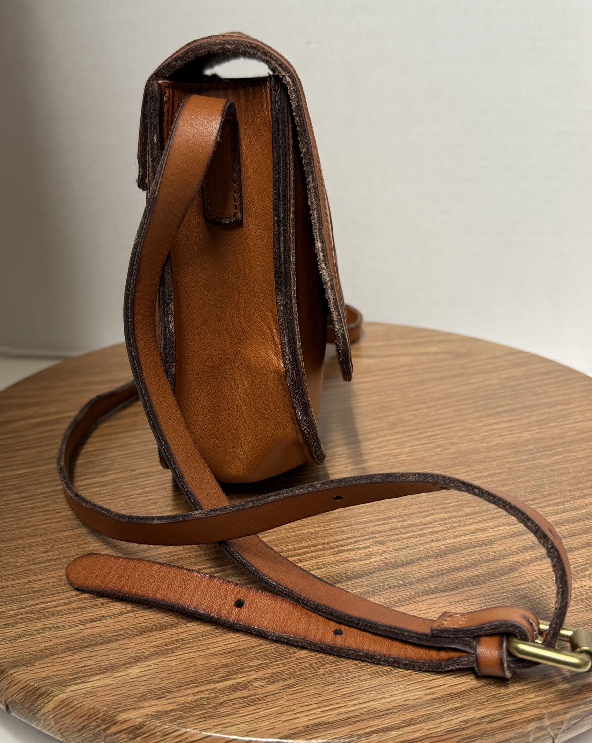 Lucky Brand Lucky Brand Terra Cotta 100% CowHide Leather Horseshoe Size ONE SIZE - 7 Thumbnail