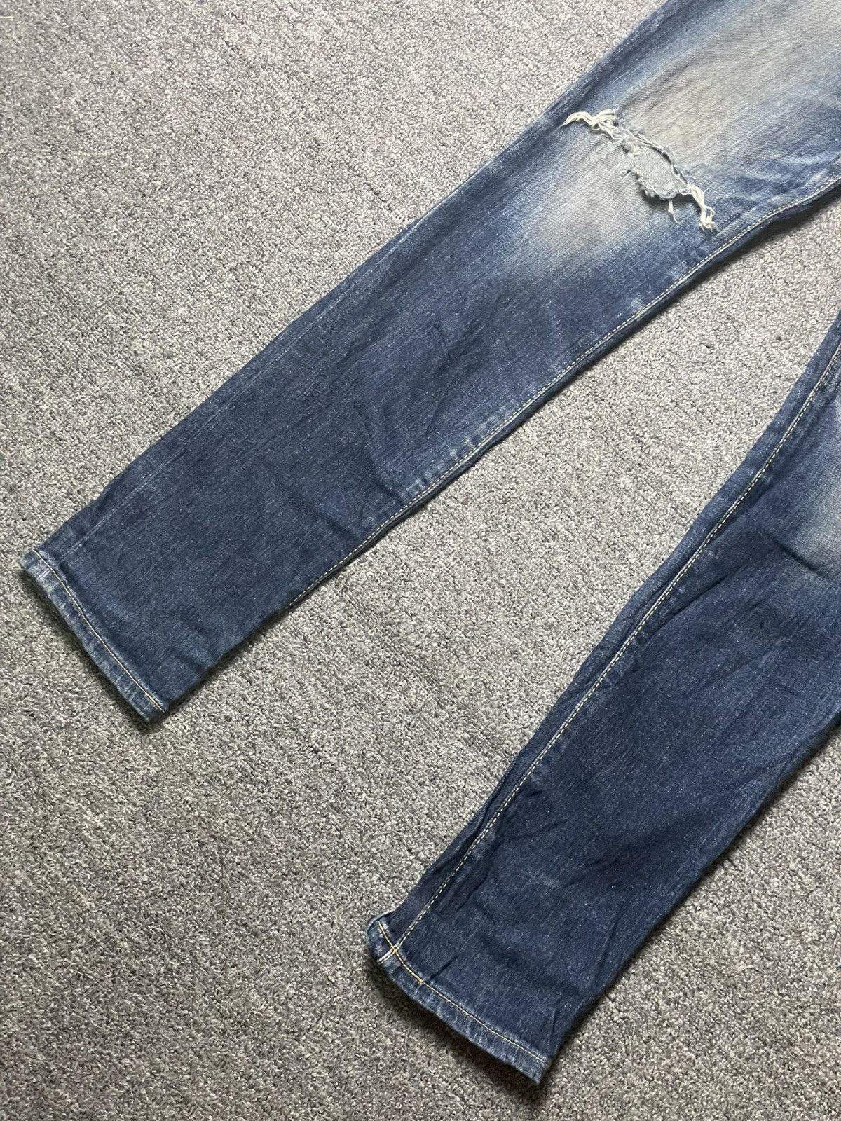 Edwin × Vintage EDWIN Distressed Denim Ripped Jeans (111) Size US 27 - 2 Thumbnail