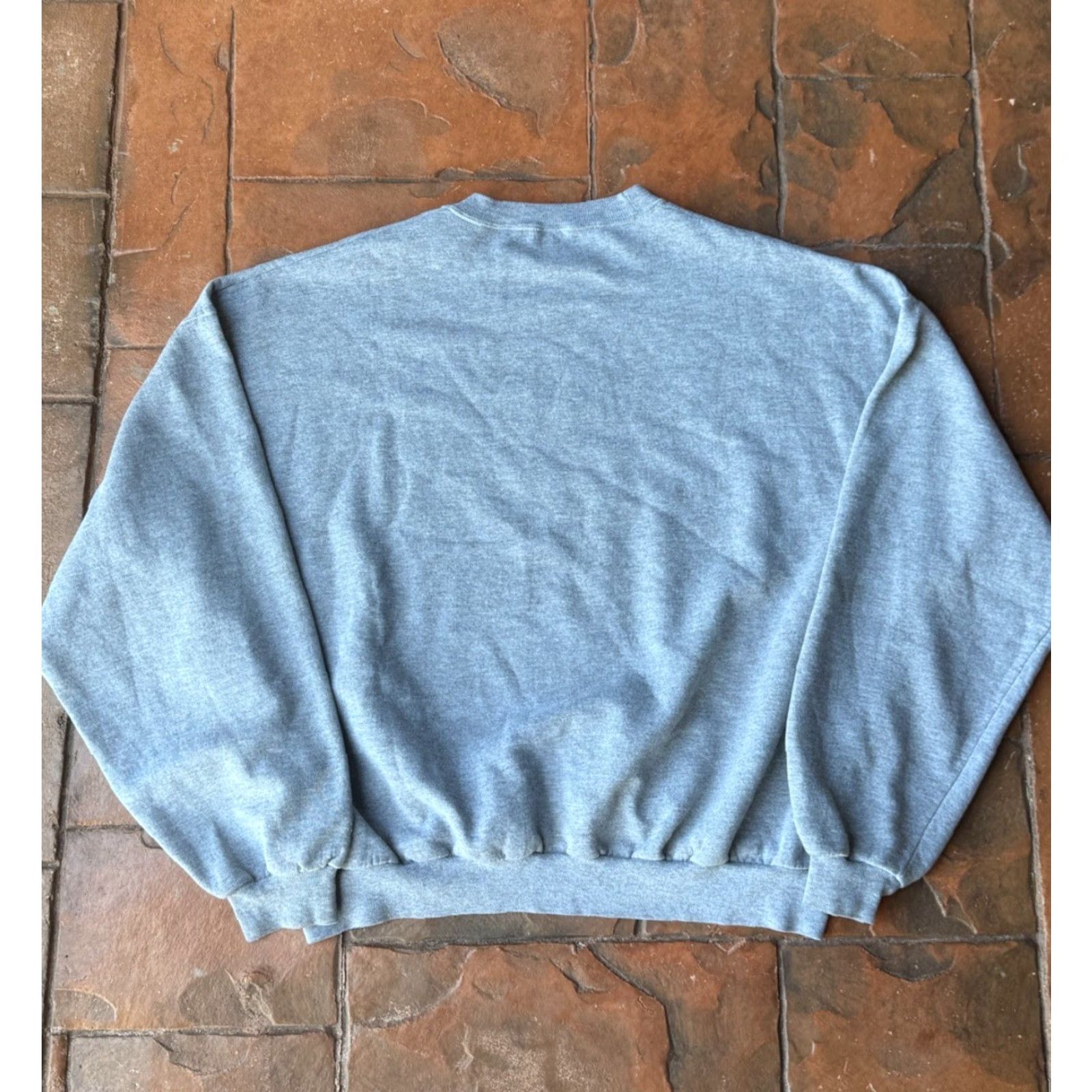 Vintage VINTAGE 90s Trout Fishing Crewneck Sweatshirt XL Gray Embroidered Humor 90s Mens Sweatshirt Size US XL / EU 56 / 4 - 3 Thumbnail