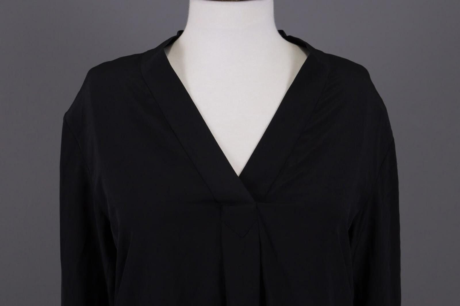 Diane von Furstenberg Ladies Diane von Furstenberg Black V-Neck Top Blouse Size XS Size XS / US 0-2 / IT 36-38 - 2 Thumbnail