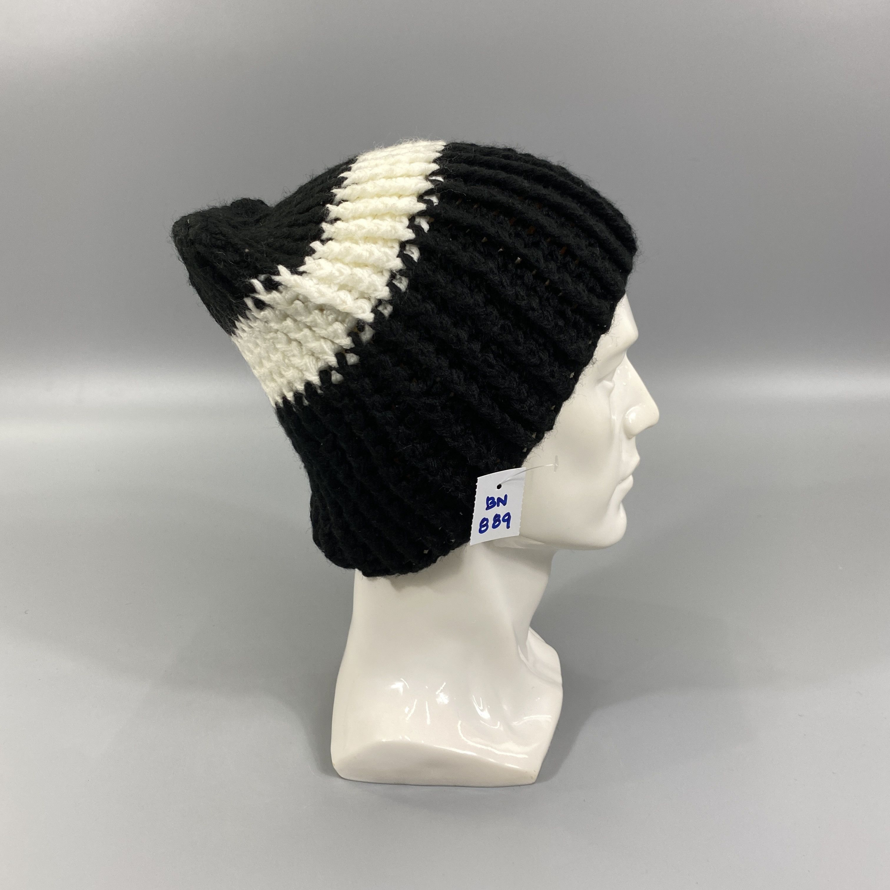 Japanese Brand Vintage Black And White Knitted Beanie Hats -BN889 Size ONE SIZE - 2 Thumbnail