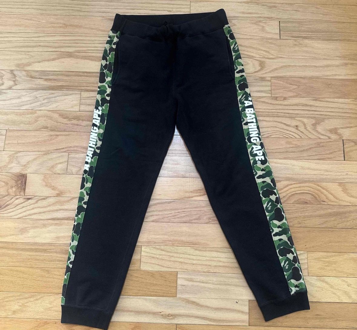 Bape Bape Green ABC Sweatpants Size US 34 / EU 50 - 1 Thumbnail