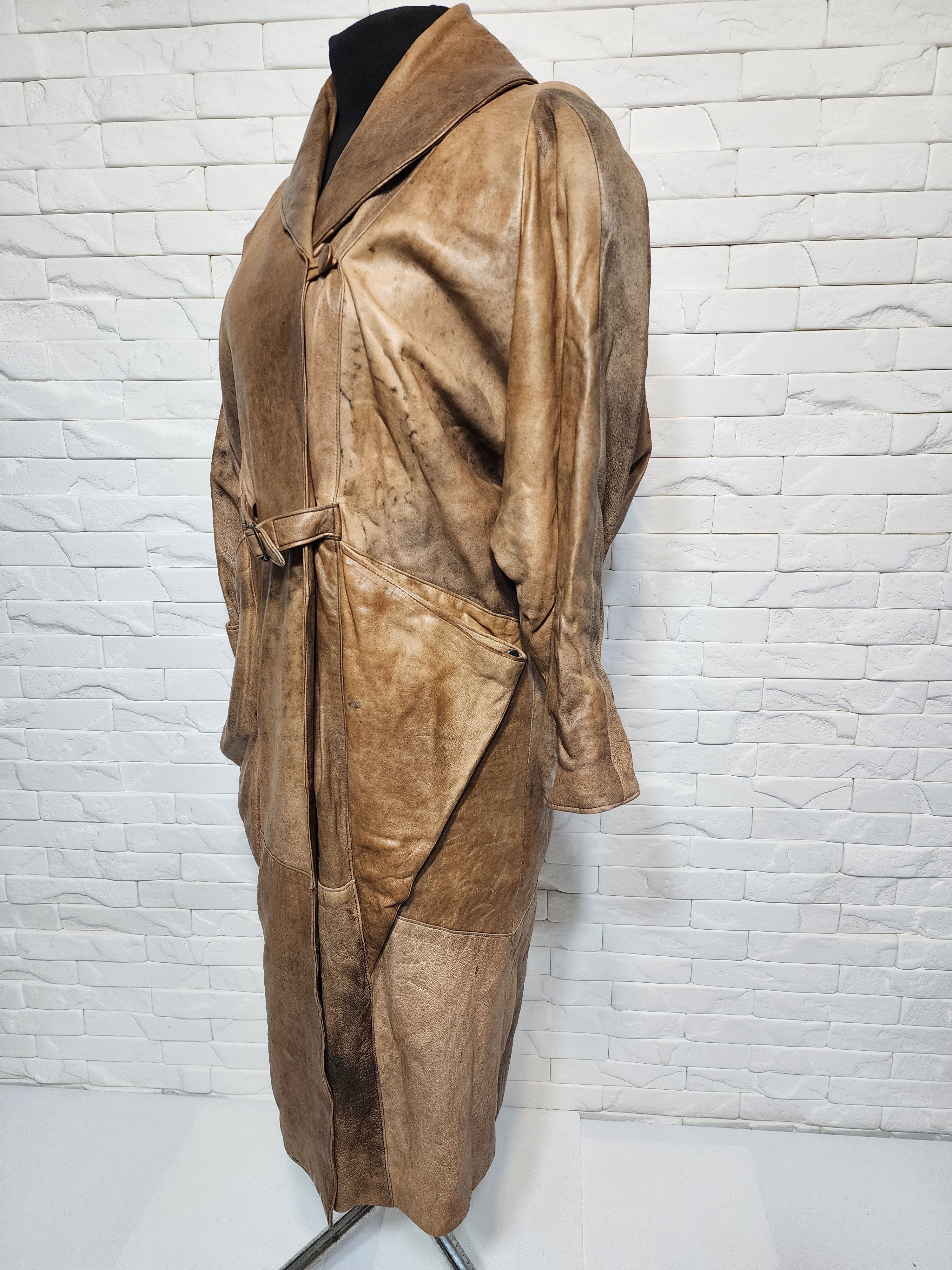 Designer Women brown leather raincoat. Size XXL / US 16-18 / IT 52-54 - 2 Thumbnail