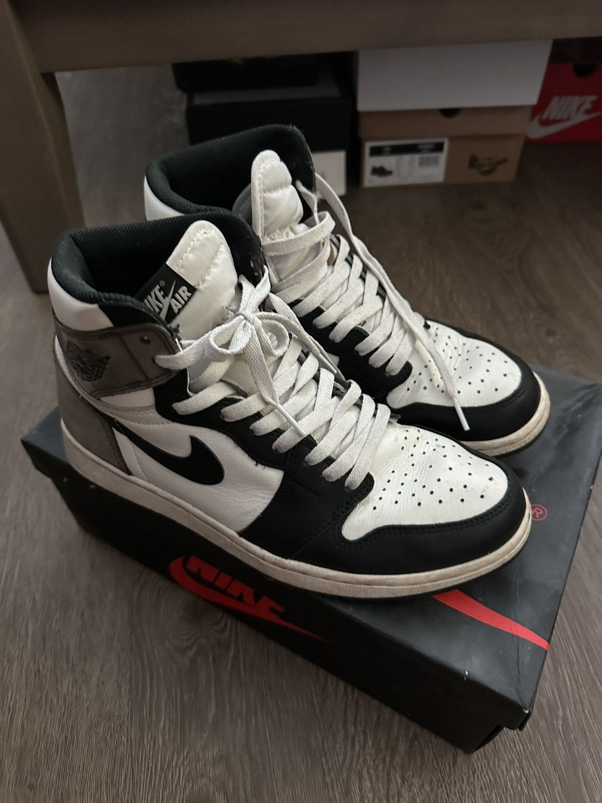 Jordan Brand × Nike Jordan 1 High OG Mocha Size US 10 / EU 43 - 1 Thumbnail