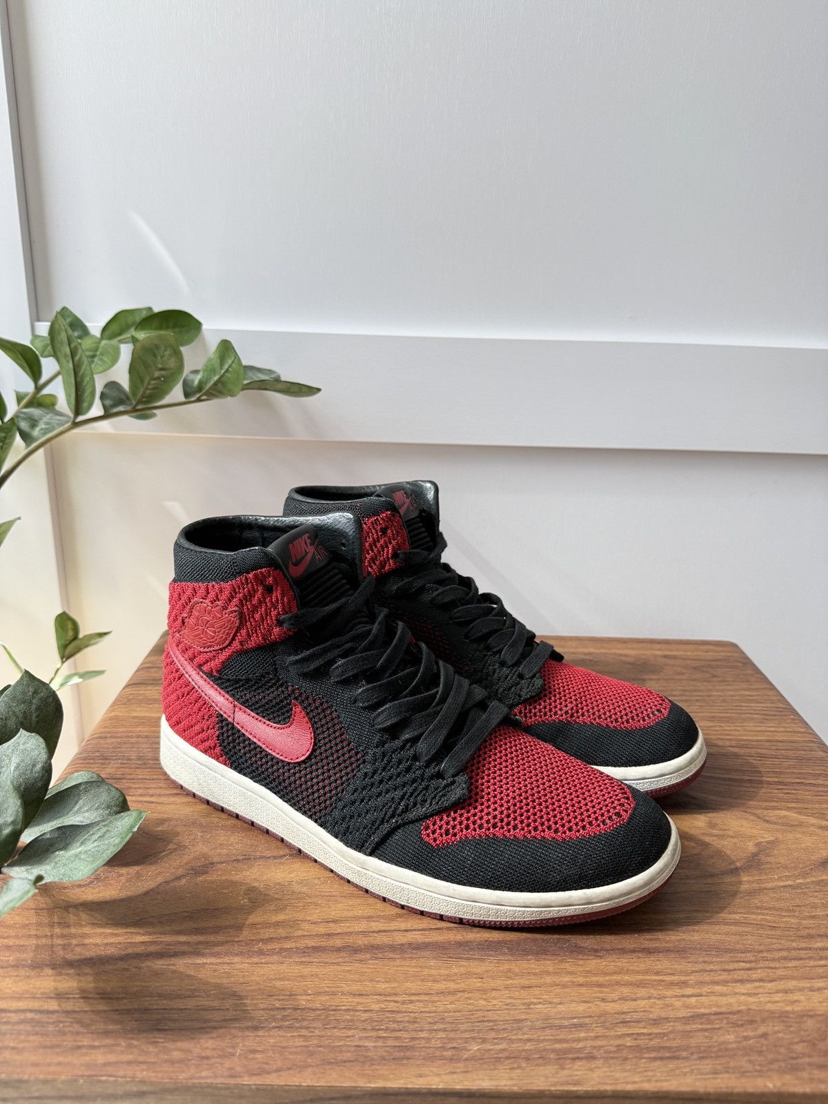 Jordan Brand Jordan 1 High Bred Flyknit Size US 9.5 / EU 42-43 - 1 Thumbnail