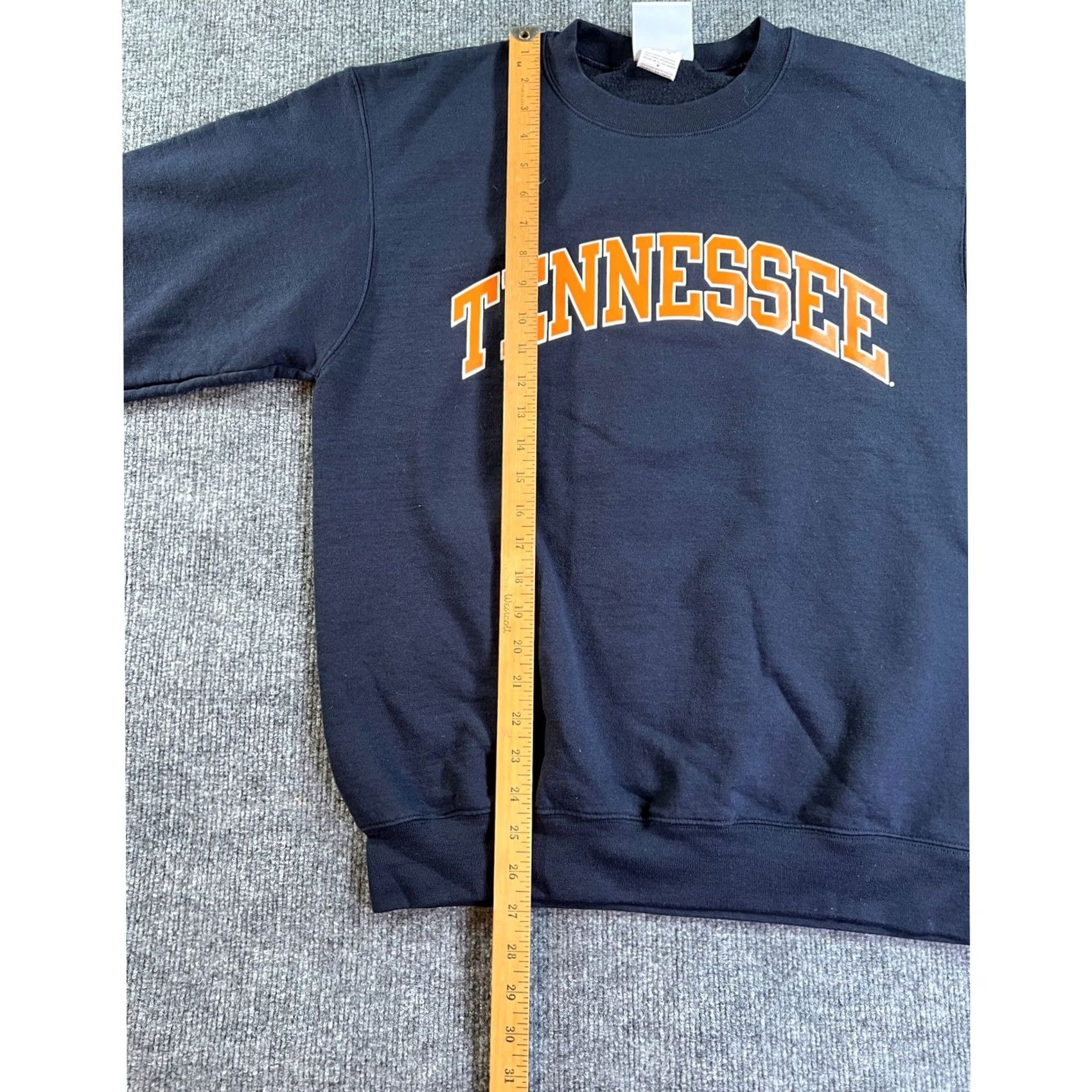 Champion VINTAGE Champion Tennessee Sweatshirt Mens M Navy Arched Graphic Pullover Logo Size US M / EU 48-50 / 2 - 7 Thumbnail