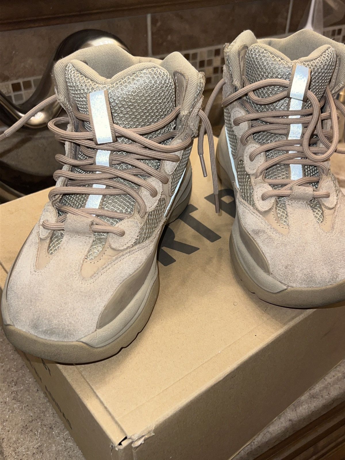 Yeezy Adidas Yeezy desert boot “rock” Size US 8 / EU 41 - 2 Thumbnail