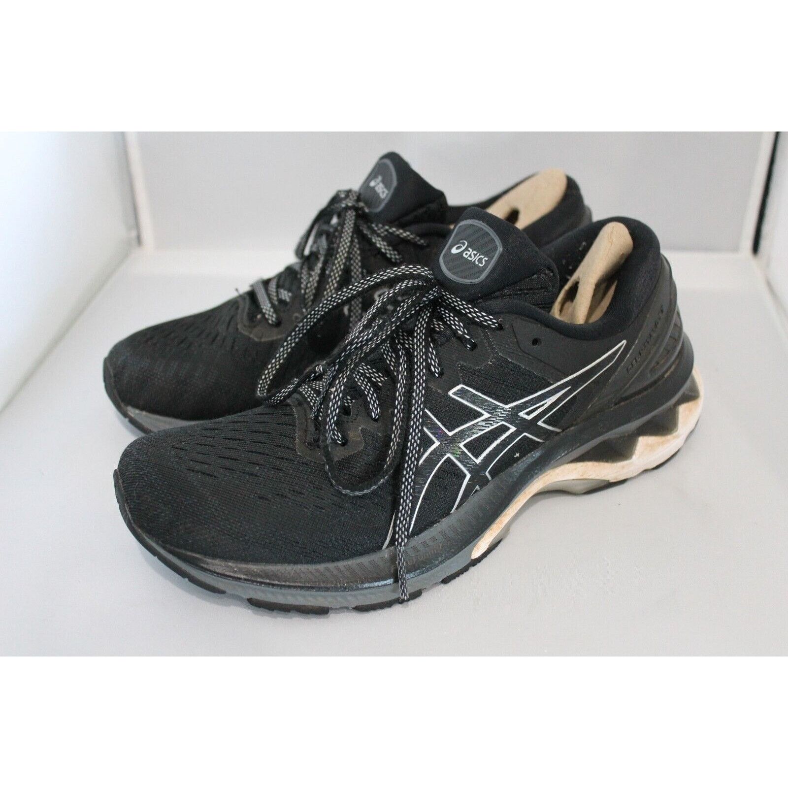 Asics Asics Gel Kayano 27 Women's Running Shoes SZ 7 Black Silver Size US 7 / IT 37 - 1 Thumbnail