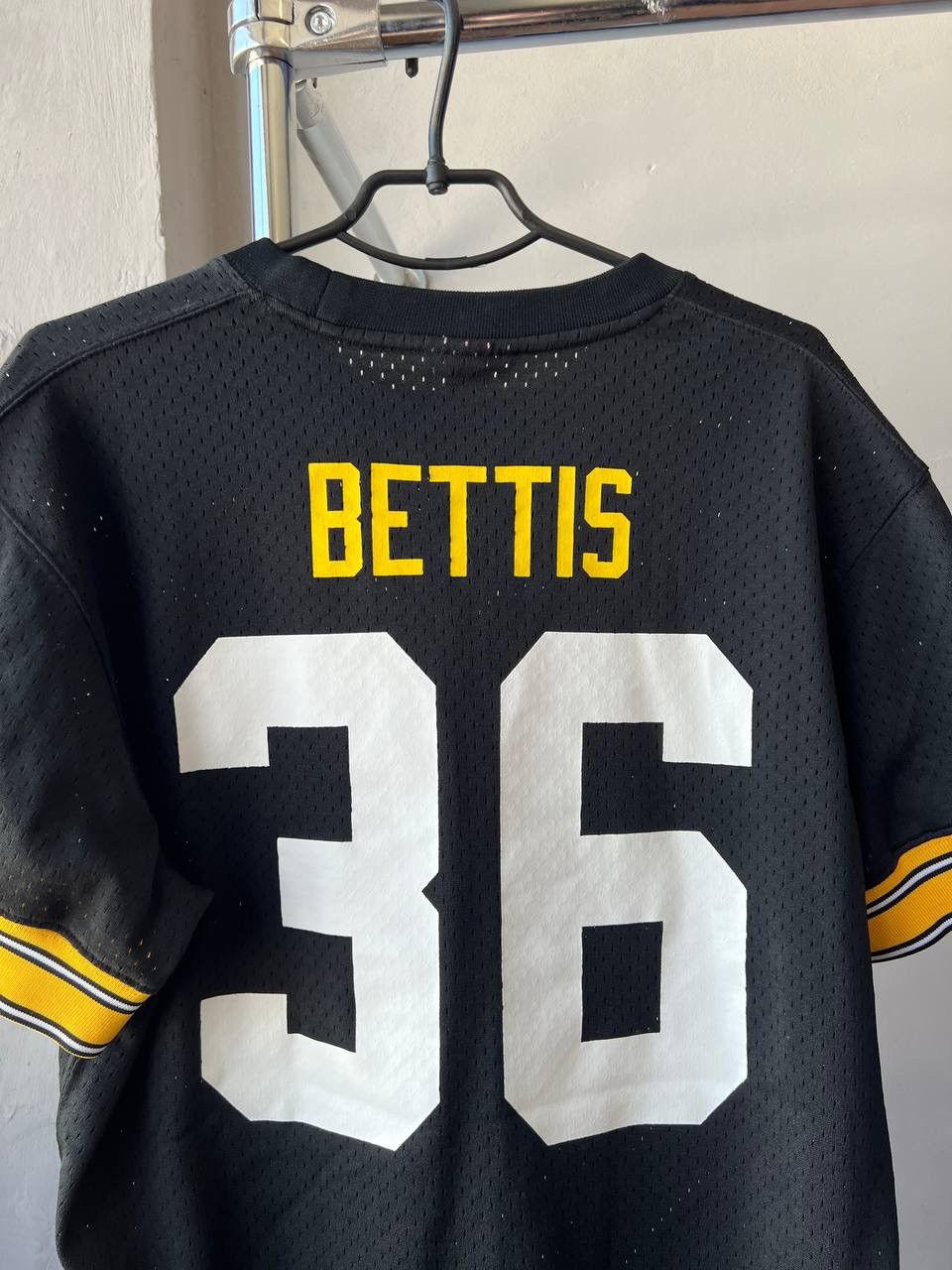 NFL 1996 RETRO PITTSBURG STEELERS #36 BETTIS MITCHELL&NESS SHIRT Size US L / EU 52-54 / 3 - 15 Thumbnail