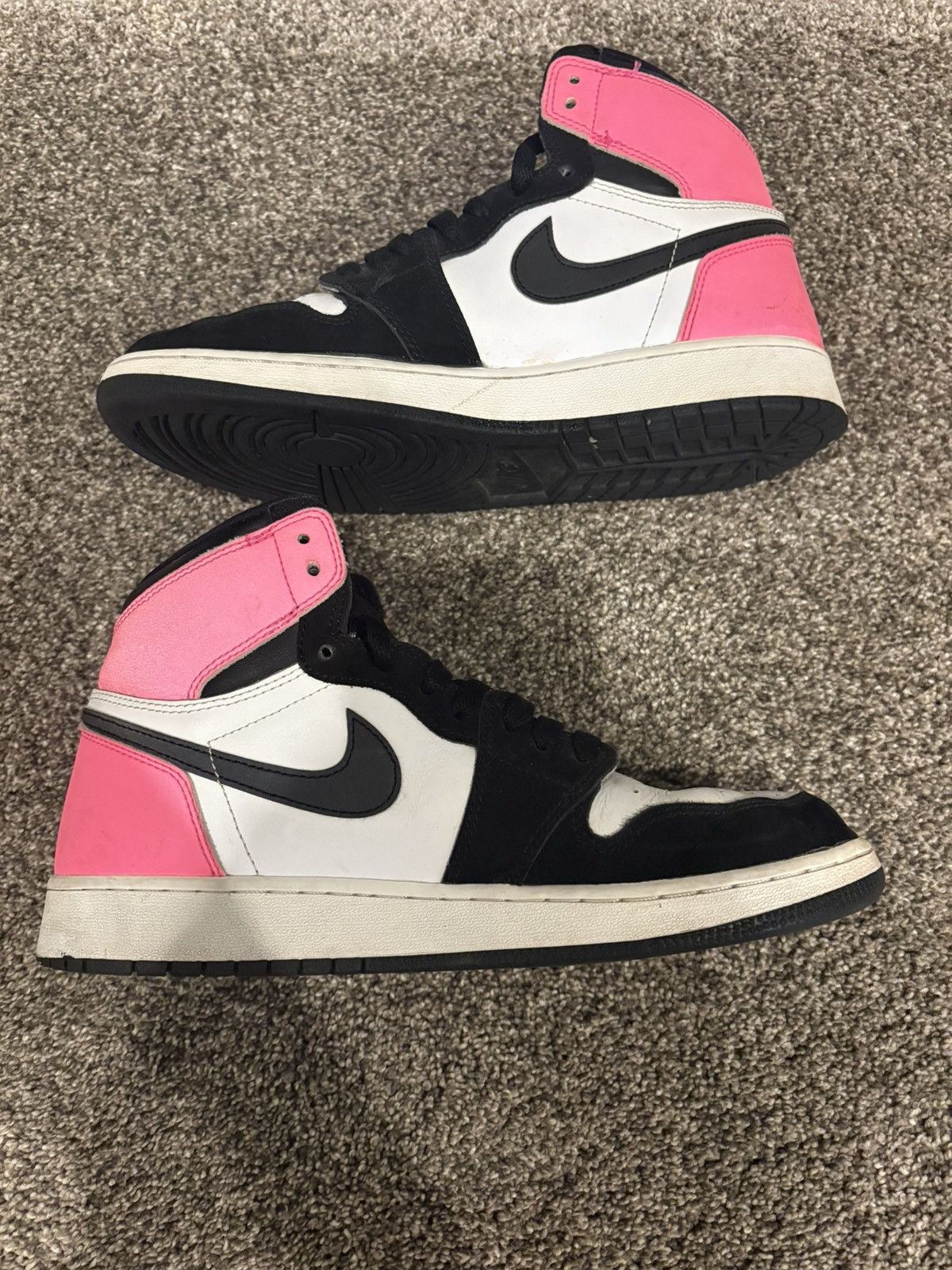 Nike Jordan 1 Retro Valentine’s Size US 7.5 / EU 40-41 - 2 Thumbnail