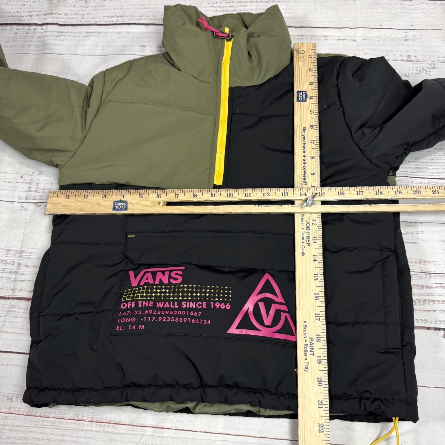 Vans VANS Women's Green Black Snowboard Ski Jacket Puffer 1/2 Zip Nylon XS Jacket Womens XS Black Green Winter Outdoor Gear Size XS / US 0-2 / IT 36-38 - 2 Thumbnail