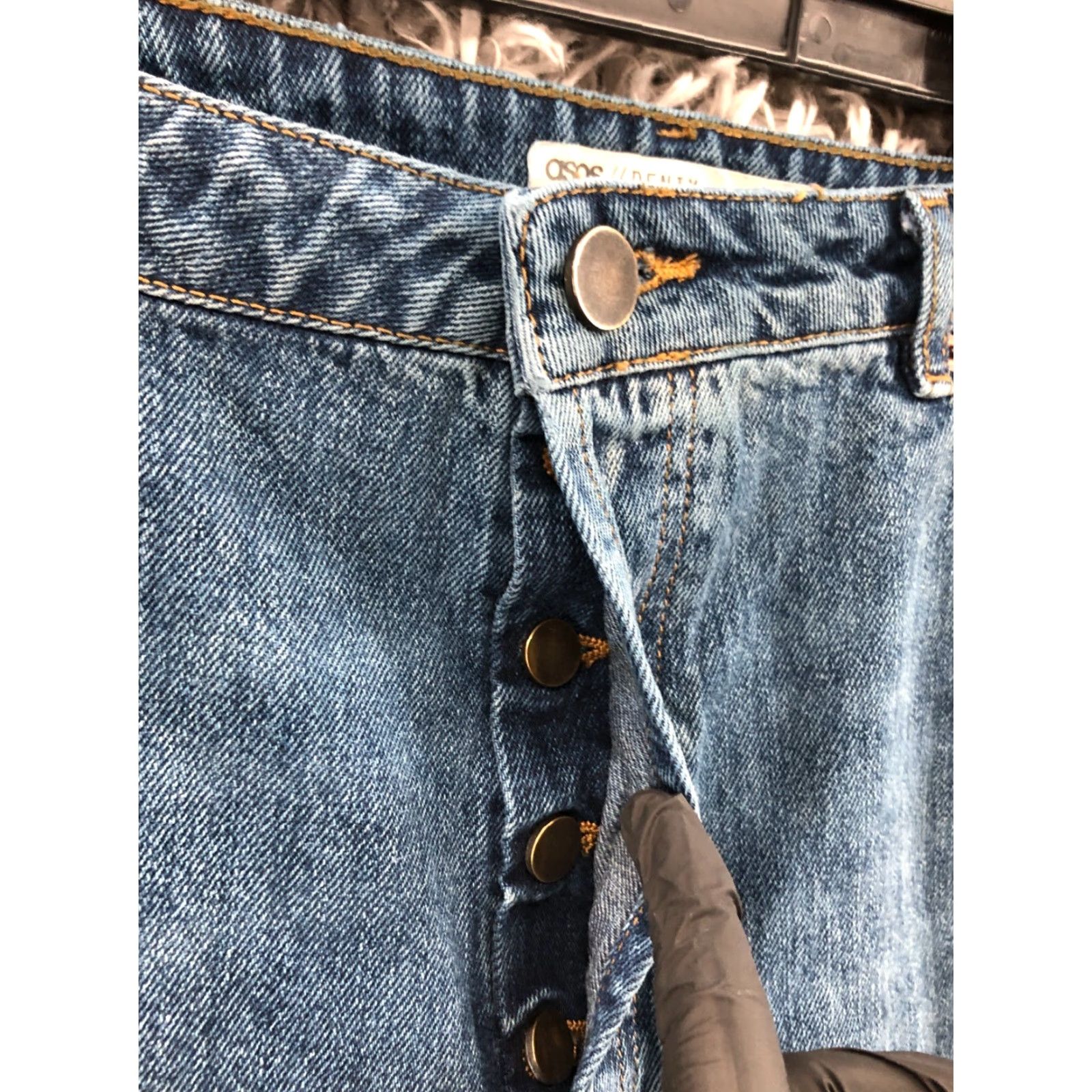 Asos ASOS Denim Jeans Size 18 Womens Medium Wash Blue Jeans Regular fit 5-Pocket Button Zipper Belt Loops High Rise Mens Womens Girls Size 40" / US 18 - 5 Thumbnail